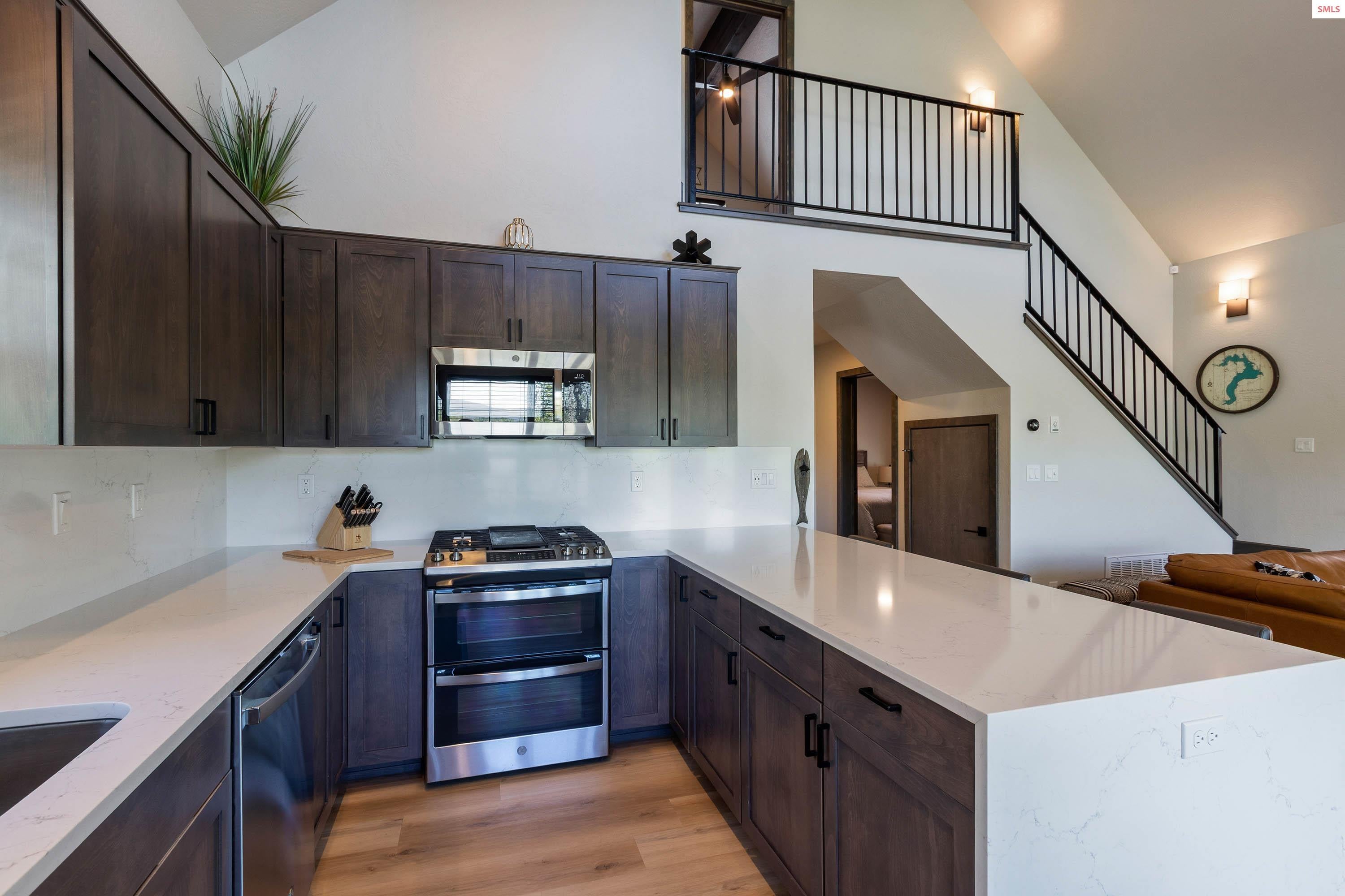 Dover, Idaho, 83825, United States, 3 Bedrooms Bedrooms, ,2 BathroomsBathrooms,Residential,For Sale,2031263