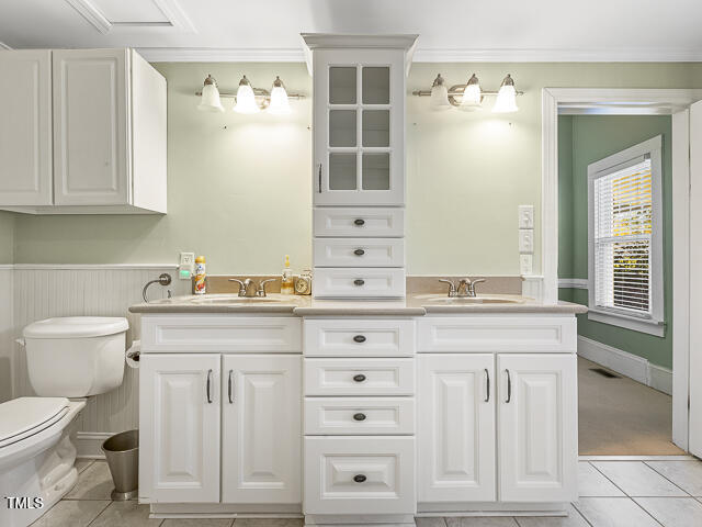 Fuquay Varina, North Carolina, 27526, United States, 4 Bedrooms Bedrooms, ,3 BathroomsBathrooms,Residential,For Sale,1927841