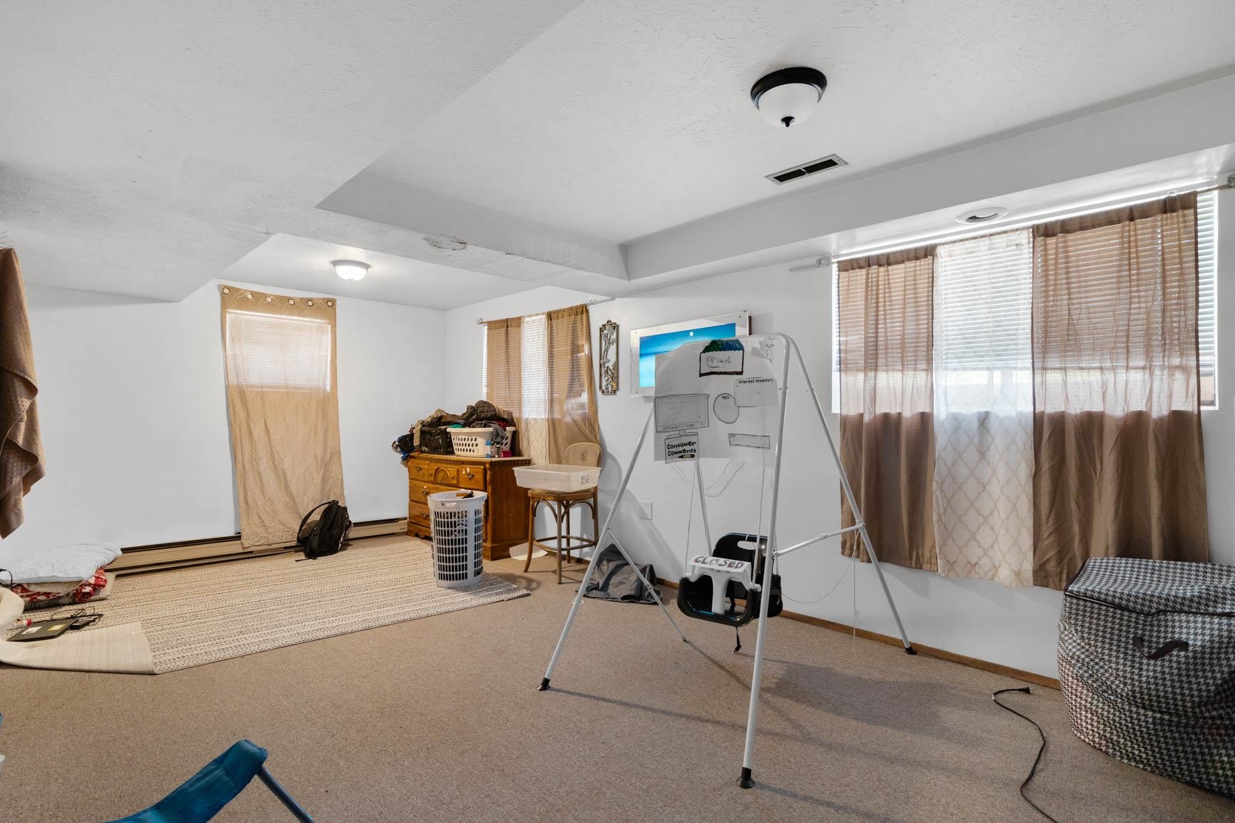 Spokane, Washington, 99218, United States, ,Residential,For Sale,1868872
