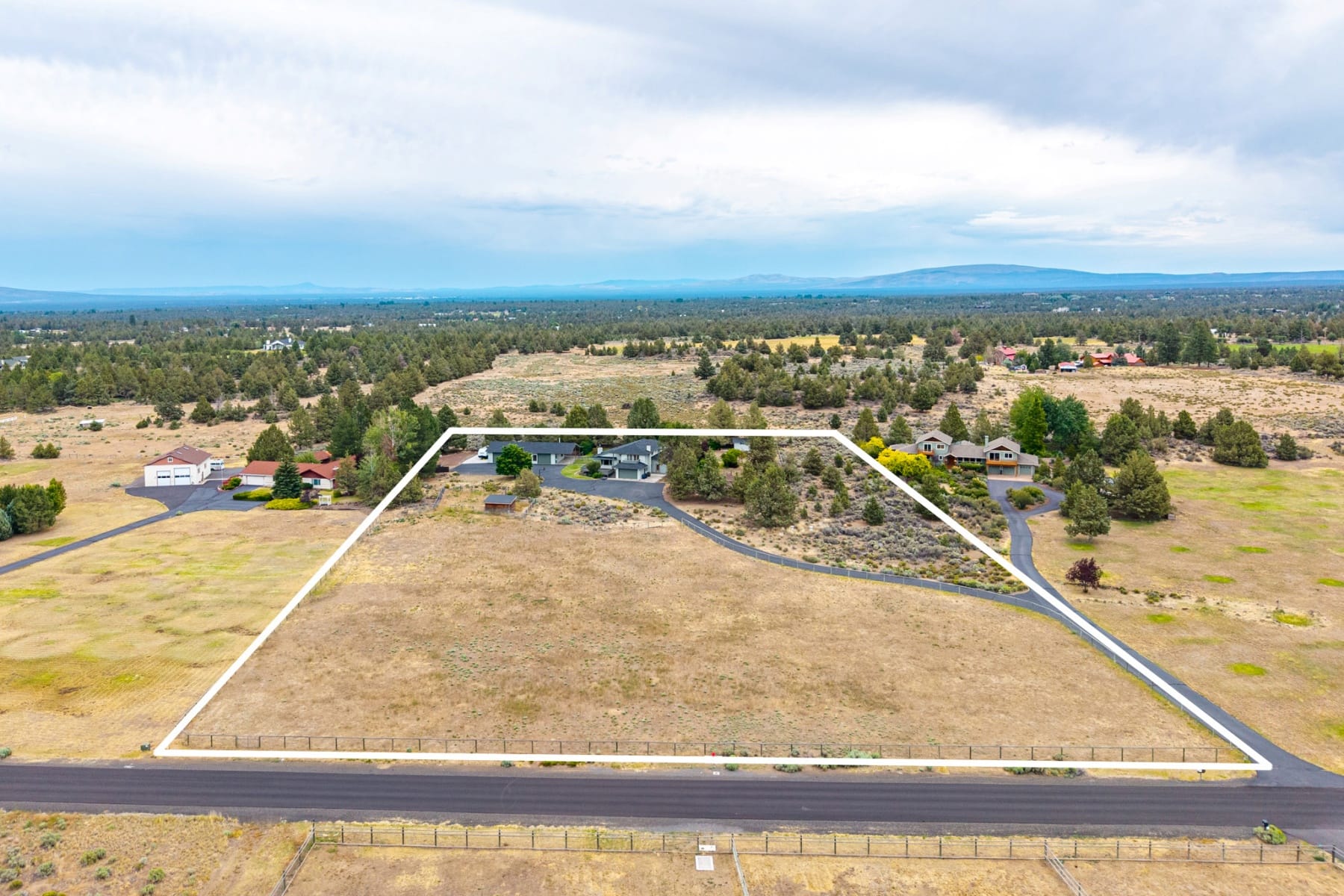  61670 Somerset Drive Bend, OR 97702 - 物件實景