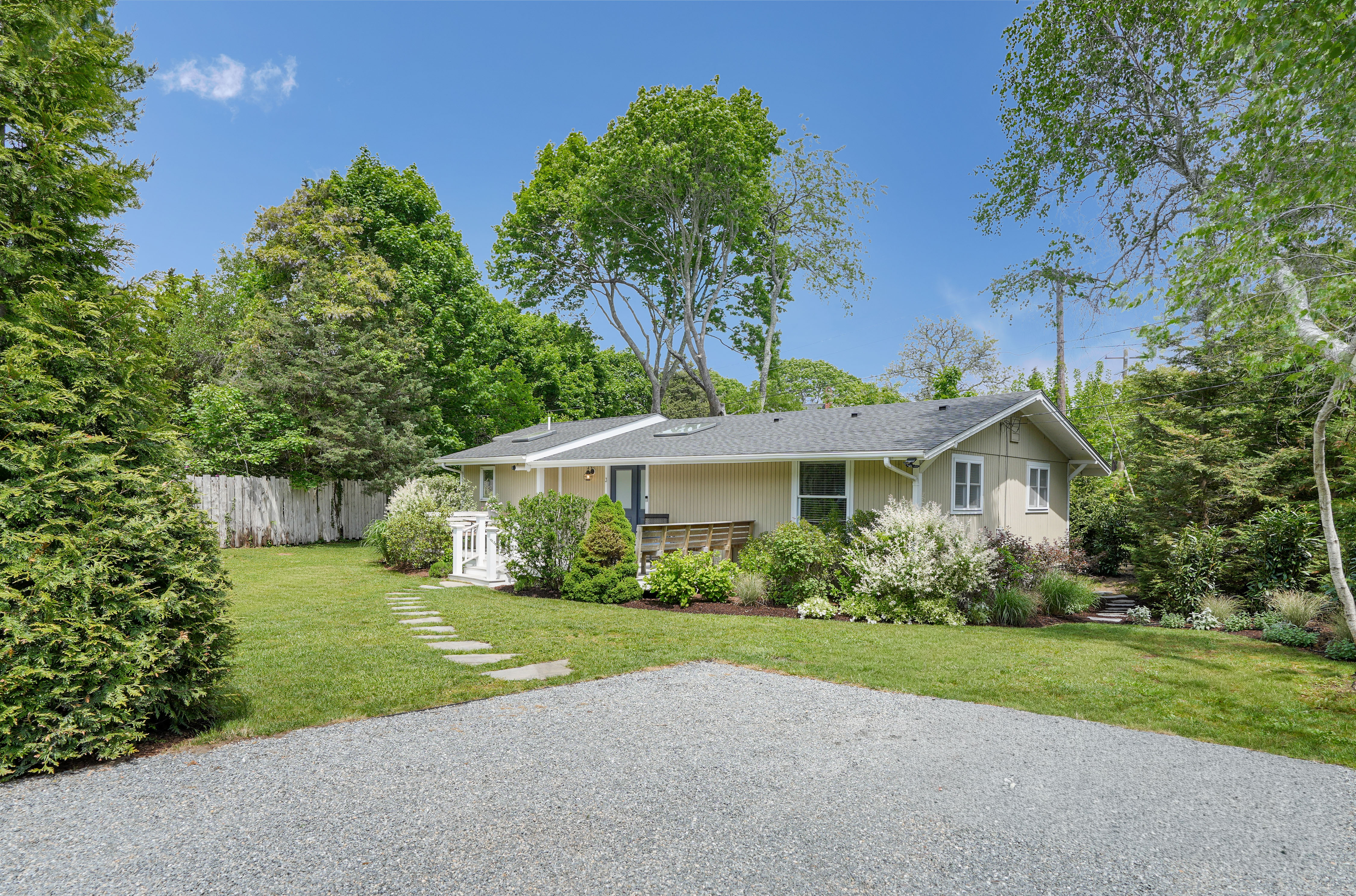  Recently Updated Oak Bluffs Home - 物件實景