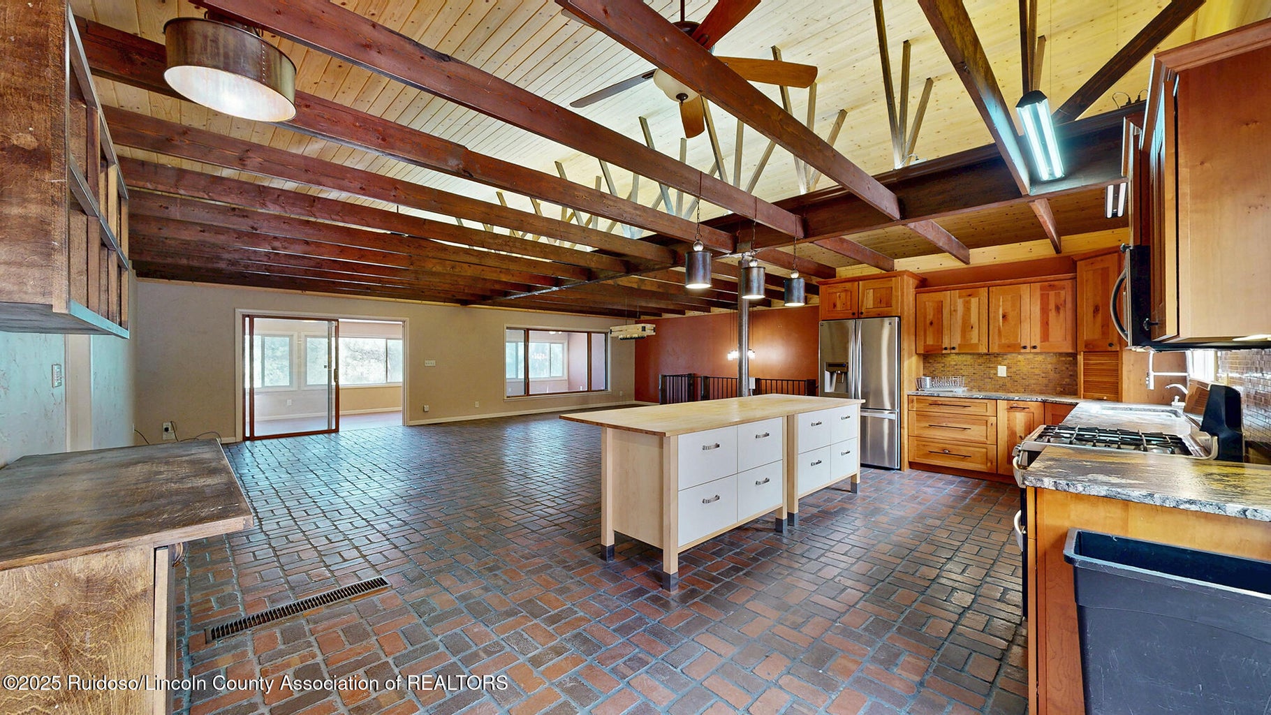 Ruidoso, New Mexico, 88345, United States, 3 Bedrooms Bedrooms, ,3 BathroomsBathrooms,Residential,For Sale,1826738