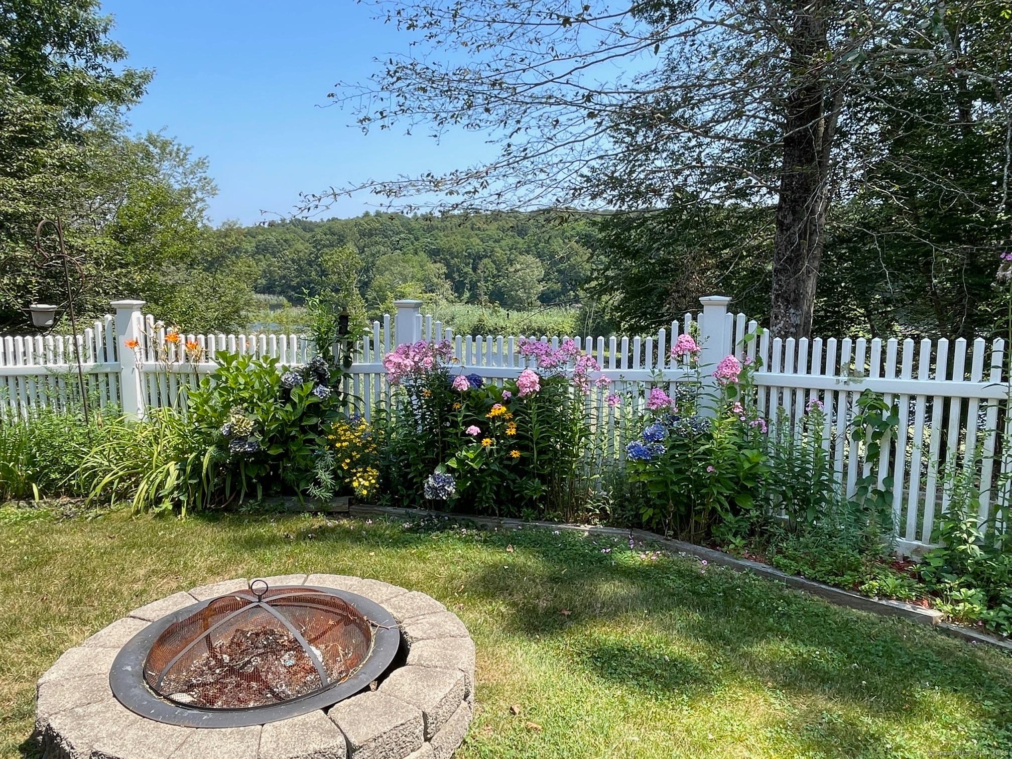 Westbrook, Connecticut, 06498, United States, 5 Bedrooms Bedrooms, ,6 BathroomsBathrooms,Residential,For Sale,1937602