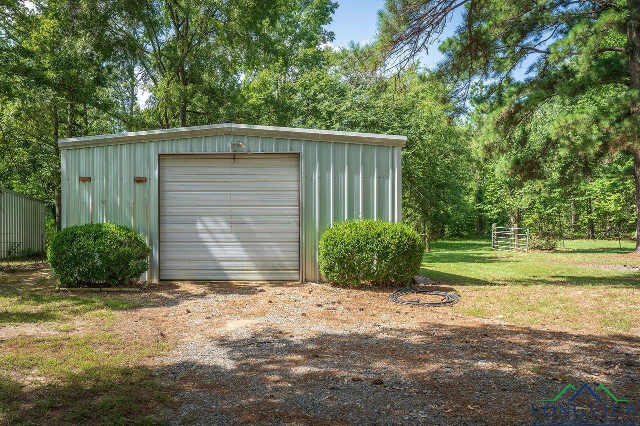 Marshall, Texas, 75672, United States, 3 Bedrooms Bedrooms, ,3 BathroomsBathrooms,Residential,For Sale,1906787