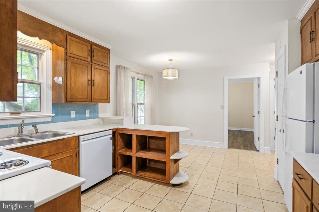 Fredericksburg, Virginia, 22401, United States, 3 Bedrooms Bedrooms, ,3 BathroomsBathrooms,Residential,For Sale,1903786