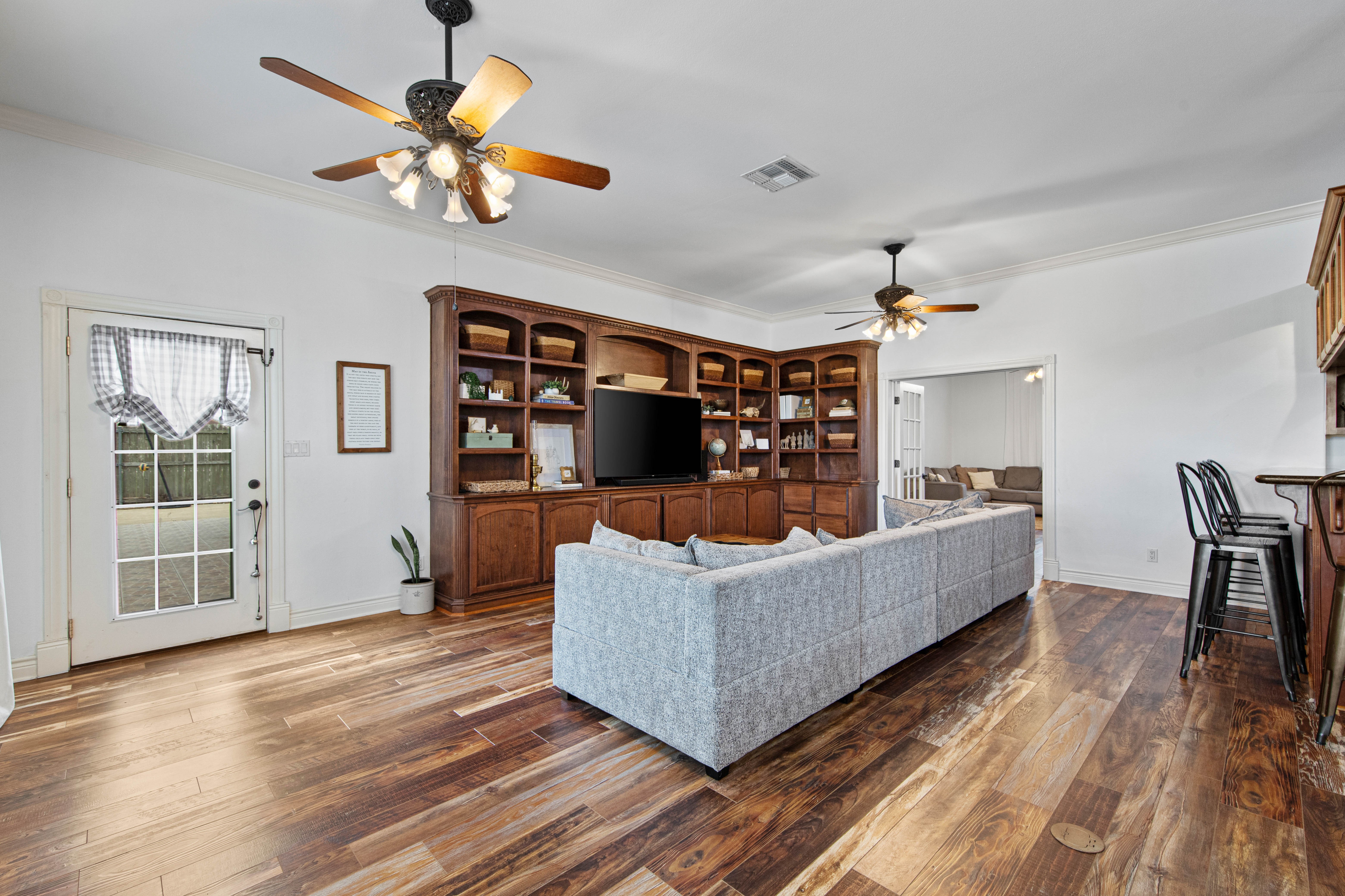 14847 Valencia Circle South, Harlingen, Texas, 78552, United States, 5 Bedrooms Bedrooms, ,7 BathroomsBathrooms,Residential,For Sale,14847 Valencia Circle South,1683740