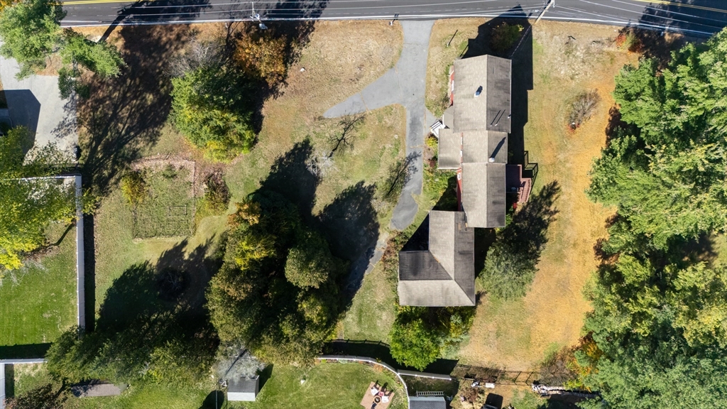 Billerica, Massachusetts, 01821, United States, 3 Bedrooms Bedrooms, ,2 BathroomsBathrooms,Residential,For Sale,1991745