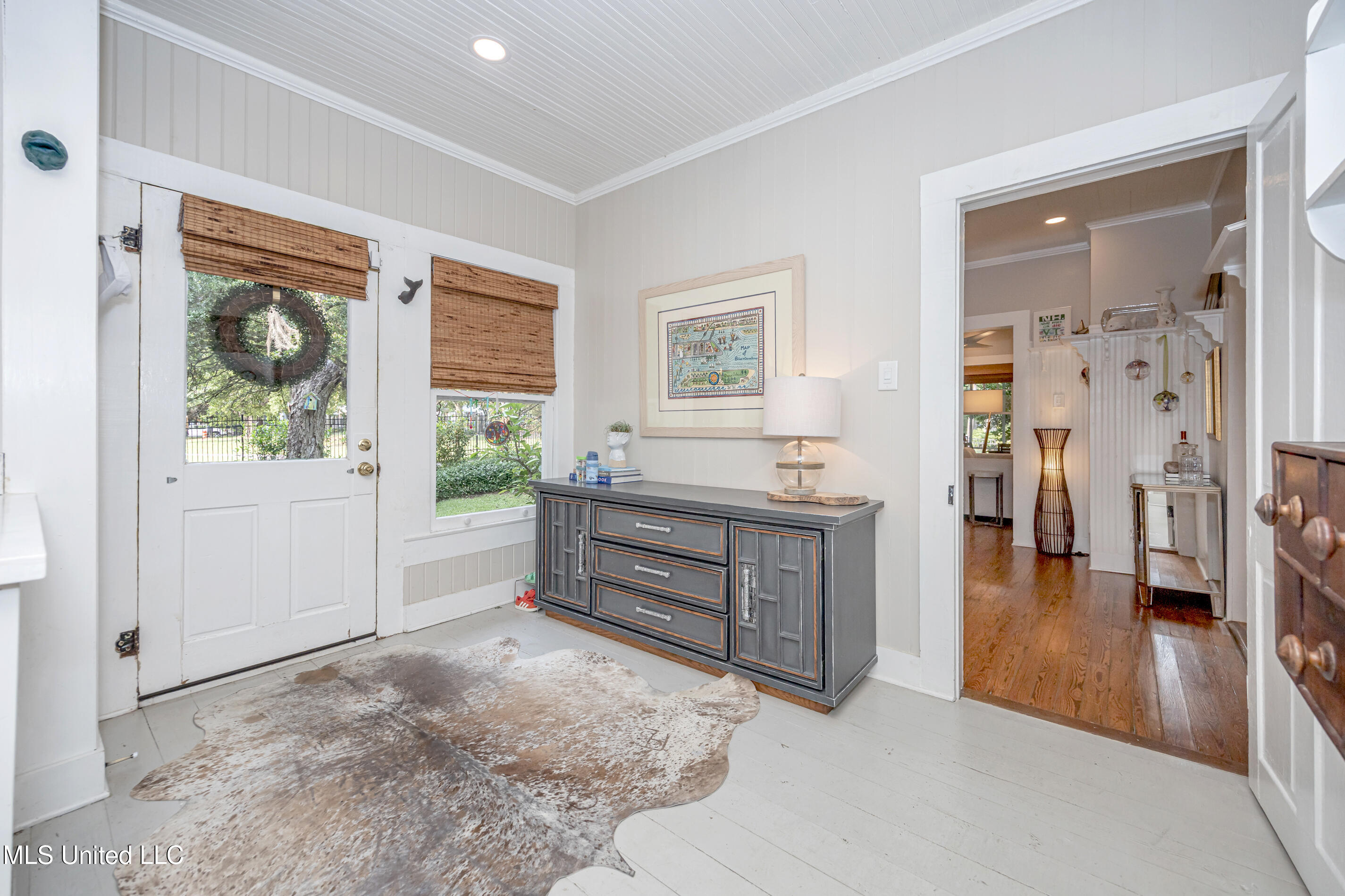 Ocean Springs, Mississippi, 39564, United States, 3 Bedrooms Bedrooms, ,2 BathroomsBathrooms,Residential,For Sale,1847227