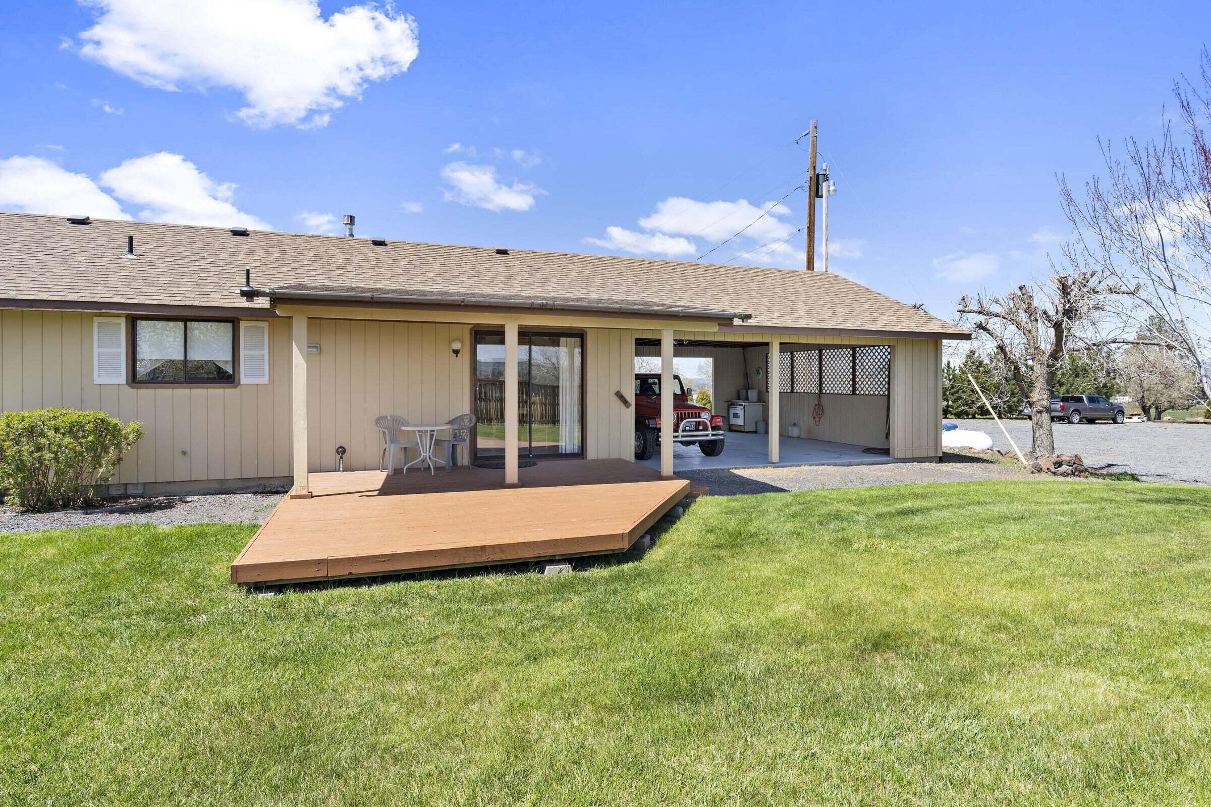 Powell Butte, Oregon, 97753, United States, 3 Bedrooms Bedrooms, ,1 BathroomBathrooms,Residential,For Sale,1770656