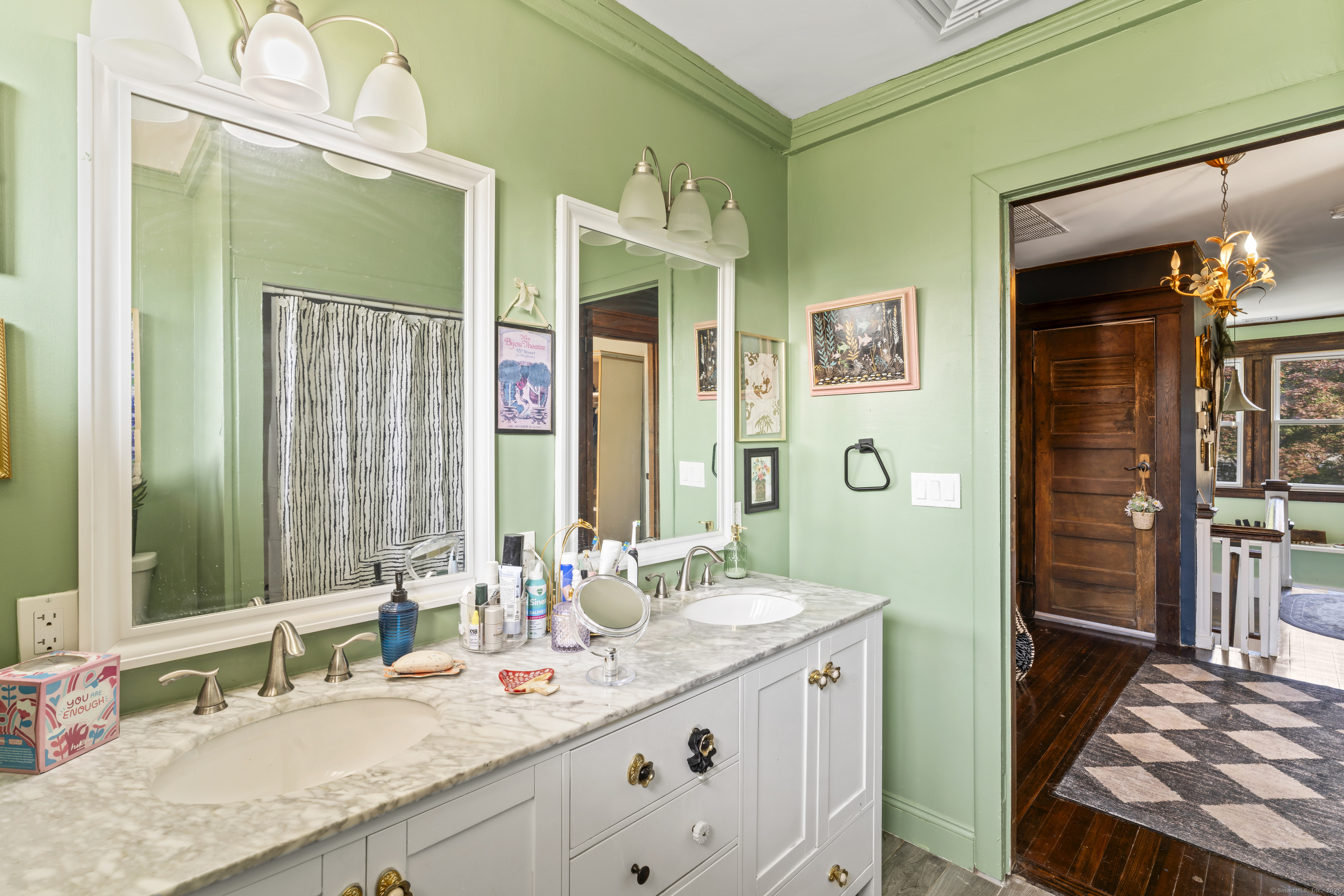 West Haven, Connecticut, 06516, United States, 5 Bedrooms Bedrooms, ,2 BathroomsBathrooms,Residential,For Sale,1858012