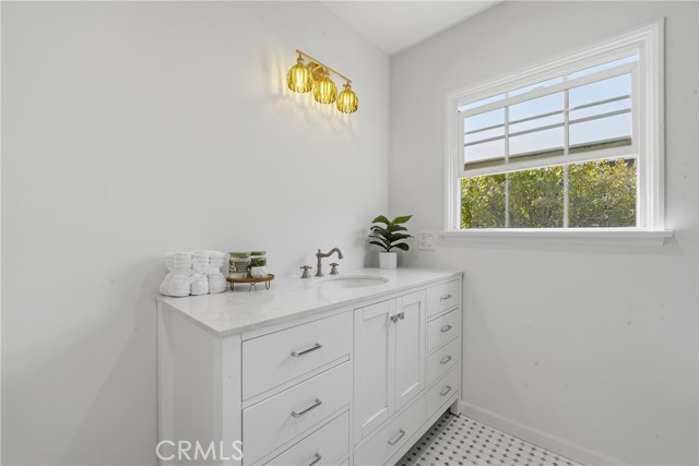 Gardena, California, 90249, United States, 3 Bedrooms Bedrooms, ,2 BathroomsBathrooms,Residential,For Sale,1987394