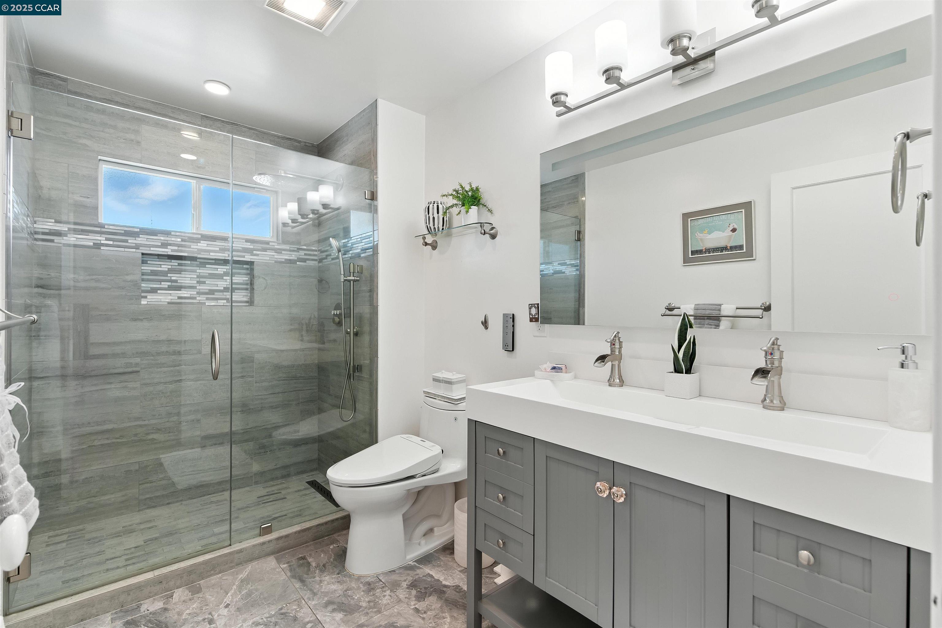 Vallejo, California, 94589, United States, 3 Bedrooms Bedrooms, ,2 BathroomsBathrooms,Residential,For Sale,1917421