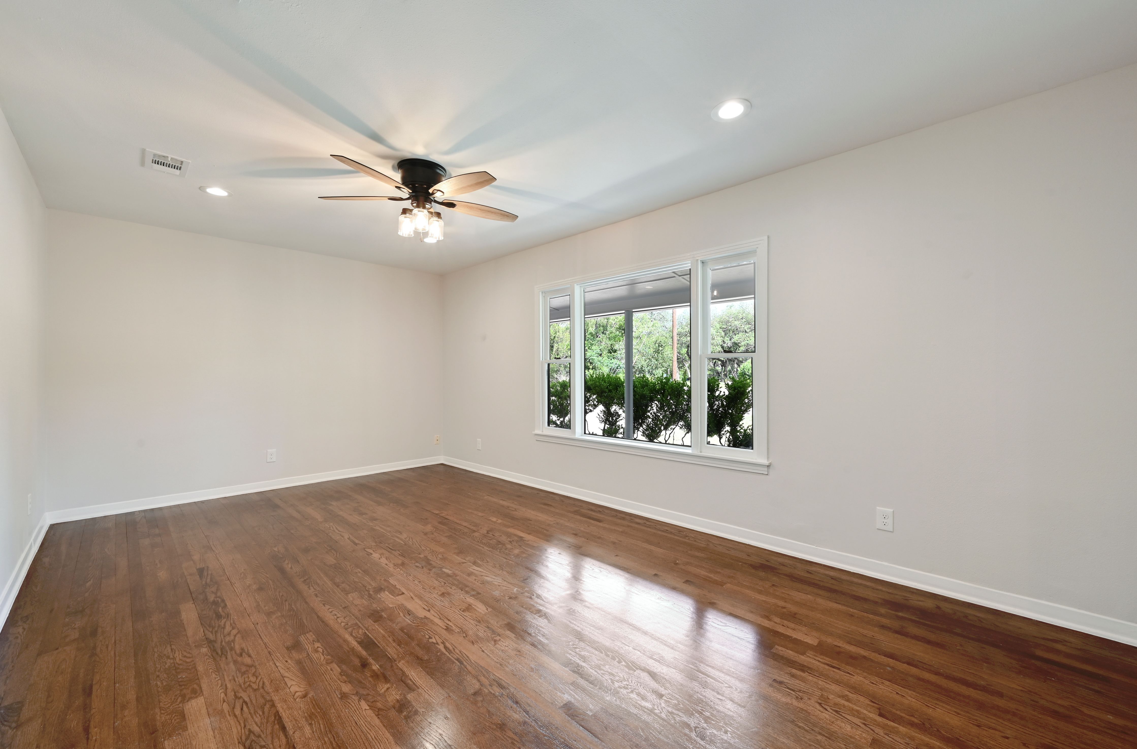  Tranquil Street in South Austin - 物件實景