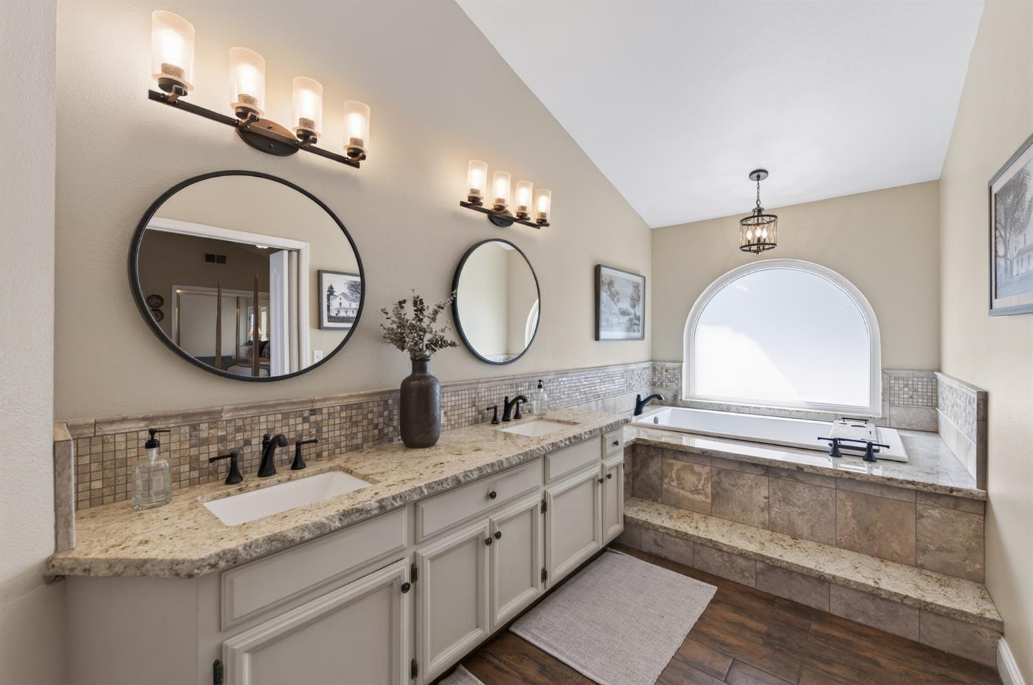 Madera, California, 93637, United States, 3 Bedrooms Bedrooms, ,3 BathroomsBathrooms,Residential,For Sale,2049014