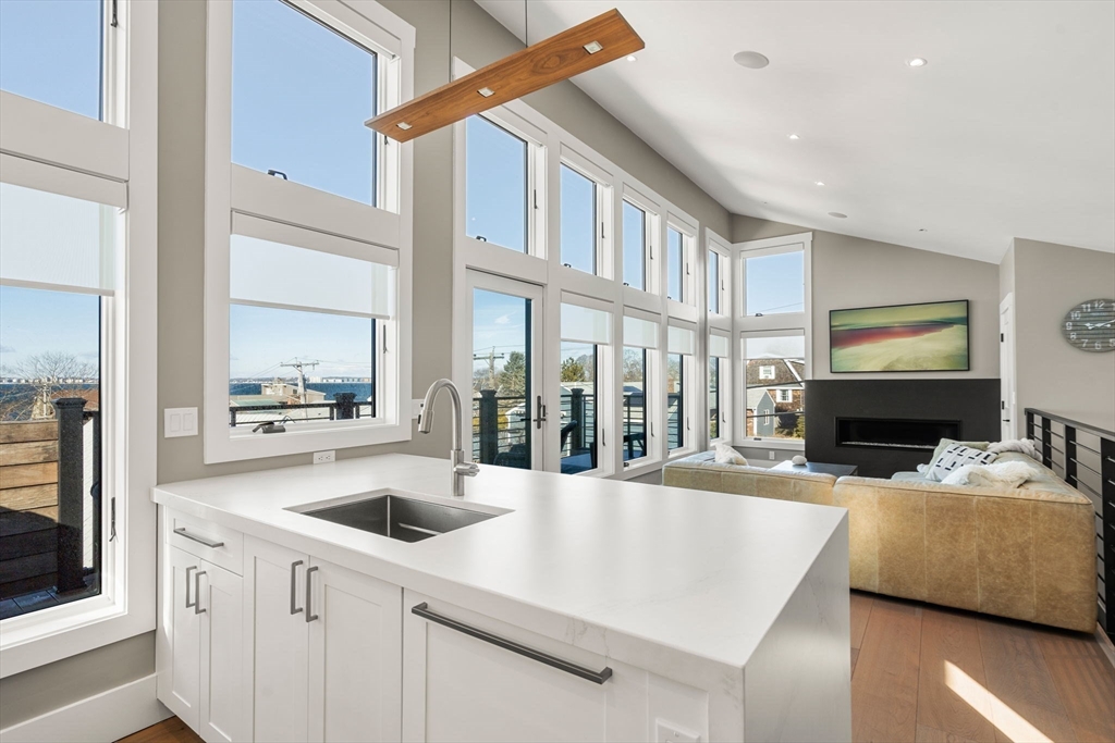 Nahant, Massachusetts, 01908, United States, 2 Bedrooms Bedrooms, ,2 BathroomsBathrooms,Residential,For Sale,1906833