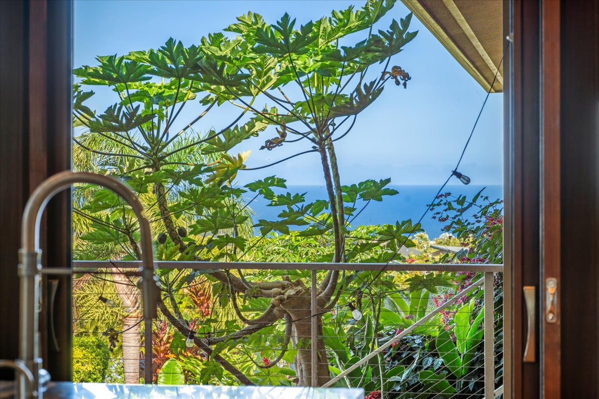 Haiku, Hawaii, 96708, United States, 4 Bedrooms Bedrooms, ,3 BathroomsBathrooms,Residential,For Sale,2002523