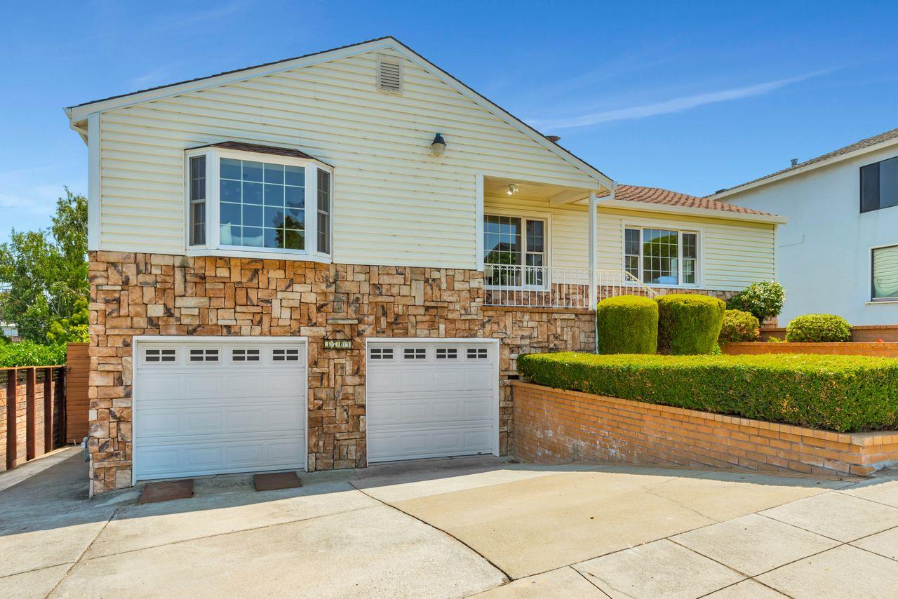 San Mateo, California, 94403, United States, 4 Bedrooms Bedrooms, ,3 BathroomsBathrooms,Residential,For Sale,1848740