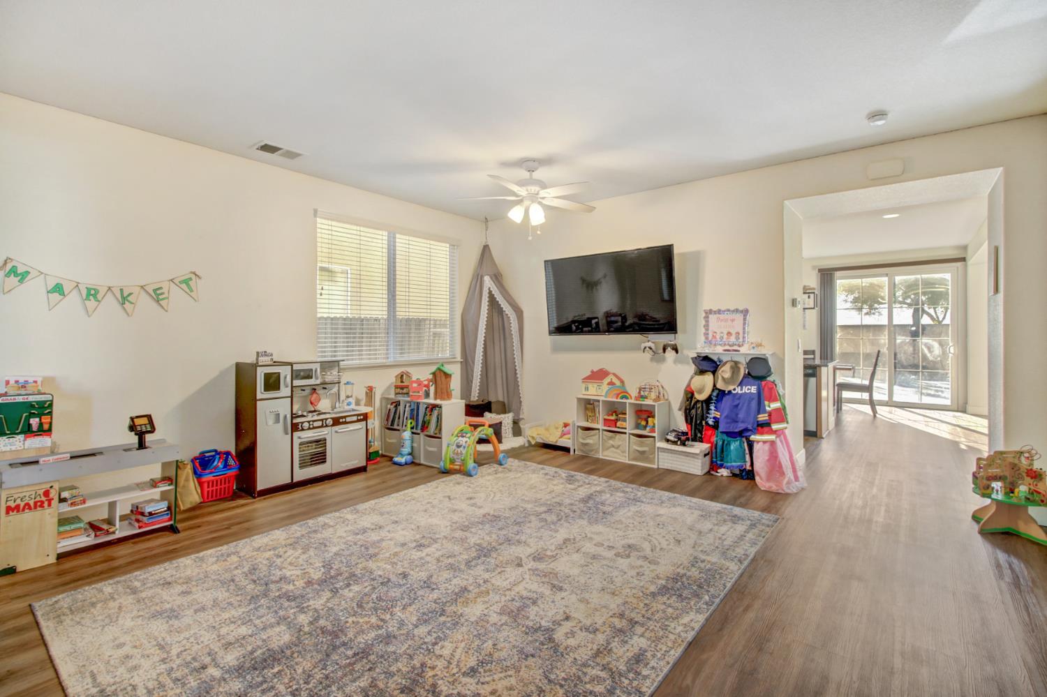 Lincoln, California, 95648, United States, 4 Bedrooms Bedrooms, ,3 BathroomsBathrooms,Residential,For Sale,1991044