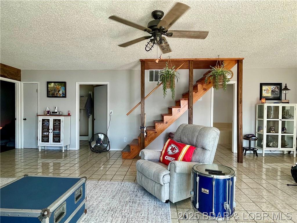 Gravois Mills, Missouri, 65037, United States, 5 Bedrooms Bedrooms, ,4 BathroomsBathrooms,Residential,For Sale,1829995
