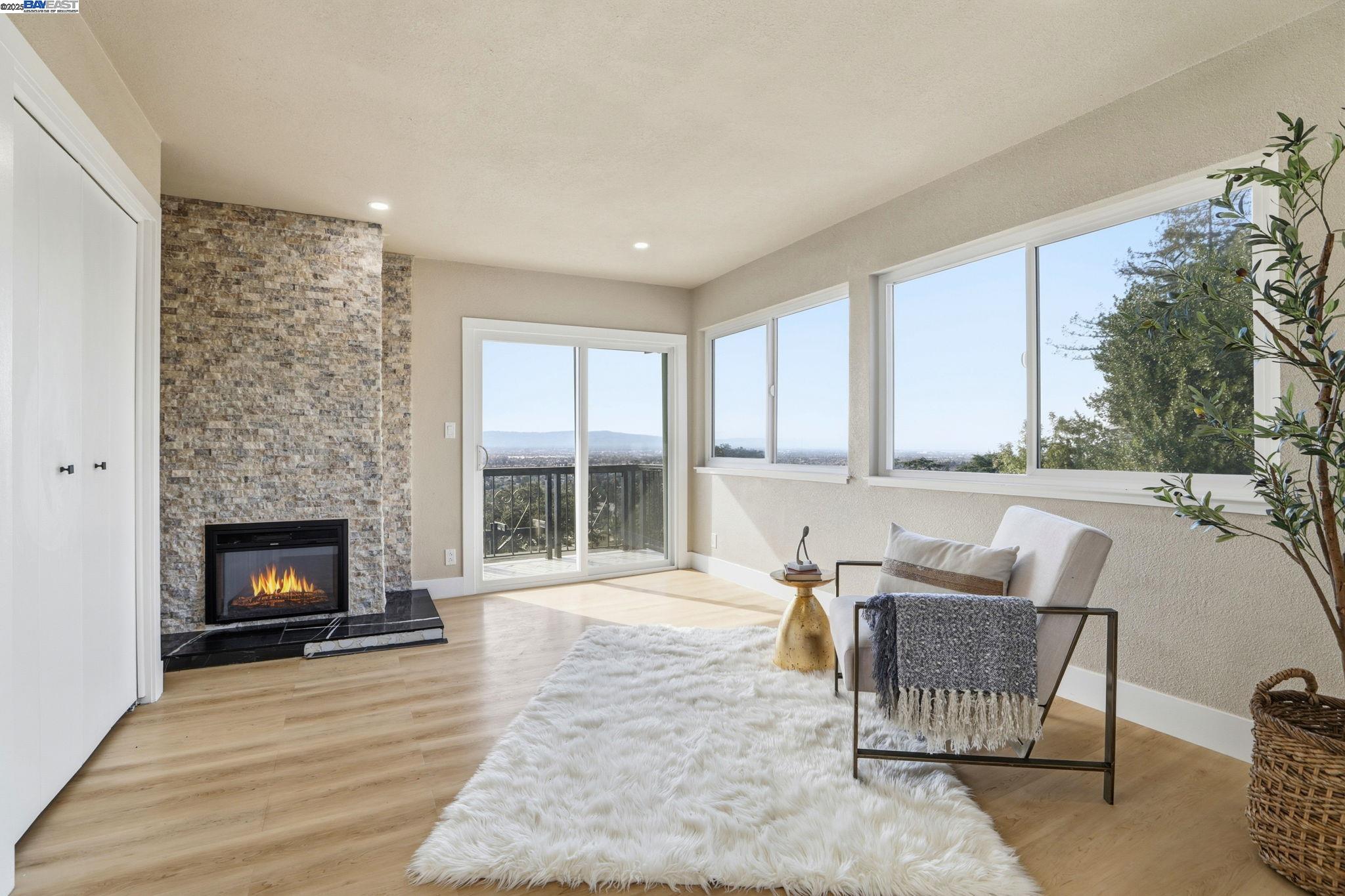 San Jose, California, 95127, United States, 4 Bedrooms Bedrooms, ,4 BathroomsBathrooms,Residential,For Sale,1988045