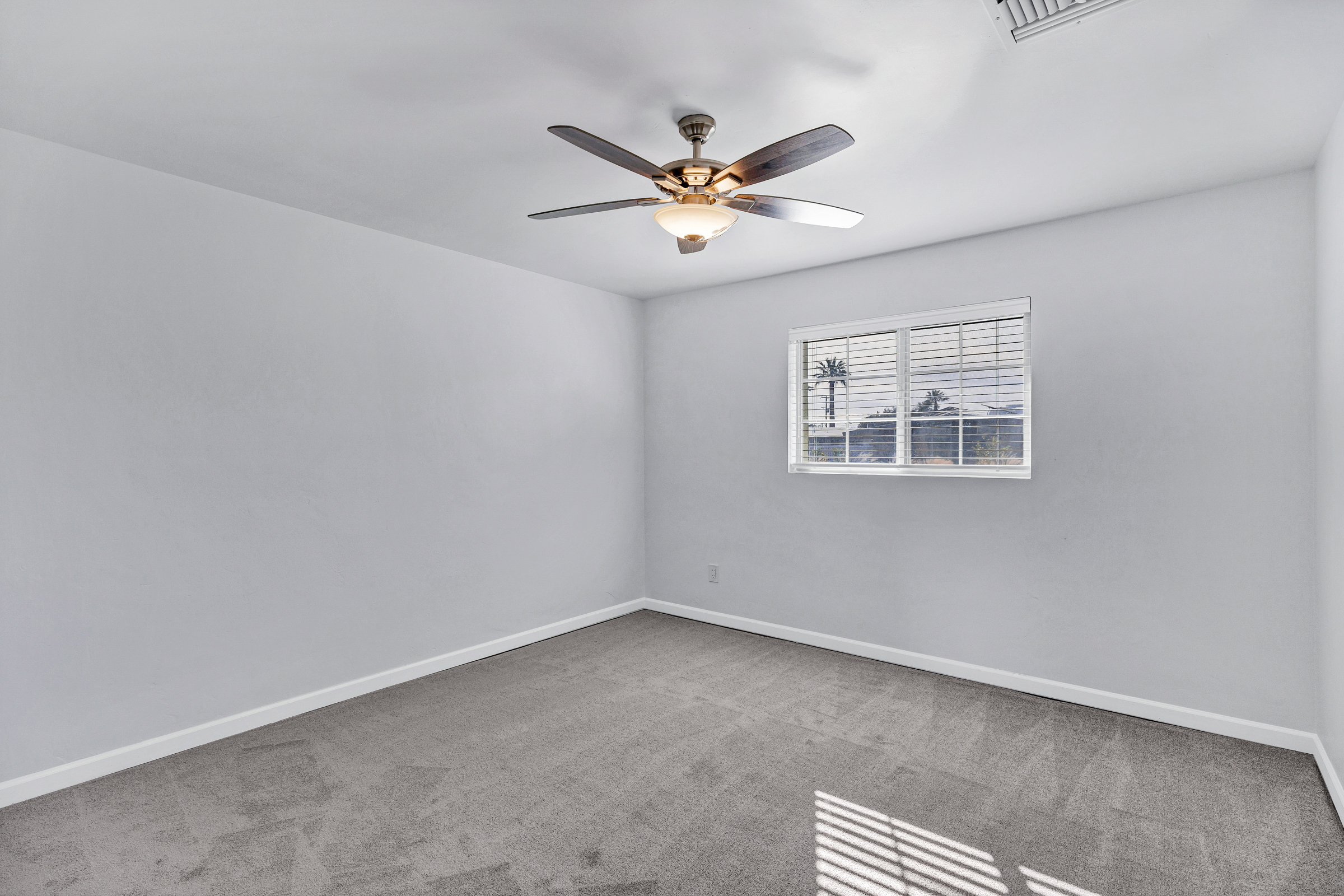 Phoenix, Arizona, 85016, United States, 4 Bedrooms Bedrooms, ,3 BathroomsBathrooms,Residential,For Sale,2013793