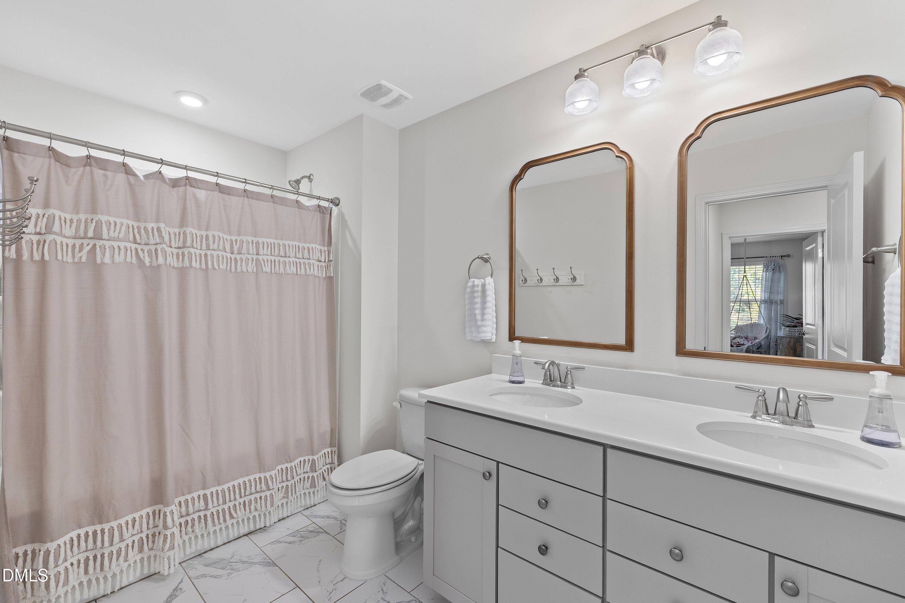 Wake Forest, North Carolina, 27587, United States, 4 Bedrooms Bedrooms, ,3 BathroomsBathrooms,Residential,For Sale,1994792