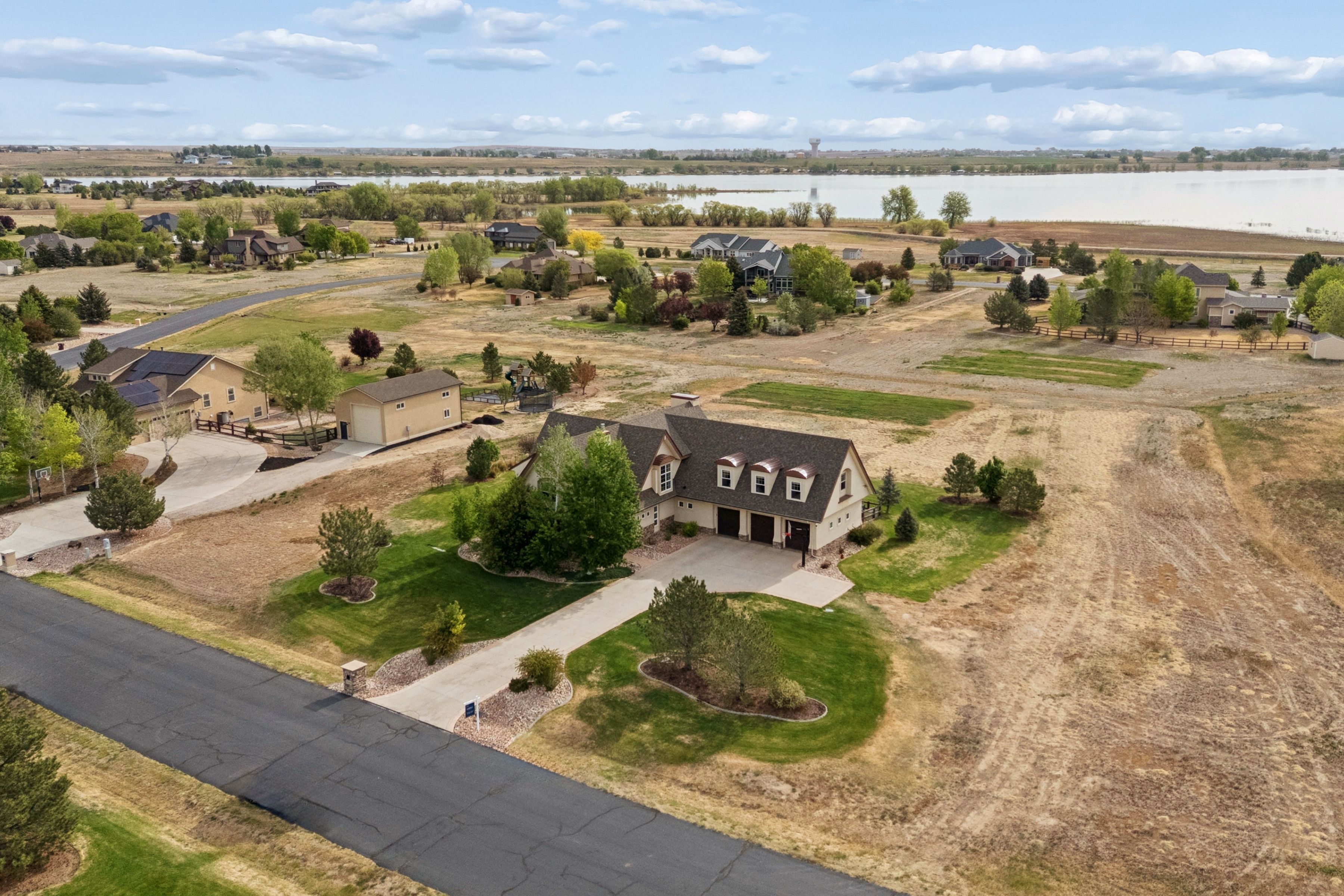  Exceptional Soaring Eagle Ranch Home - 物件實景