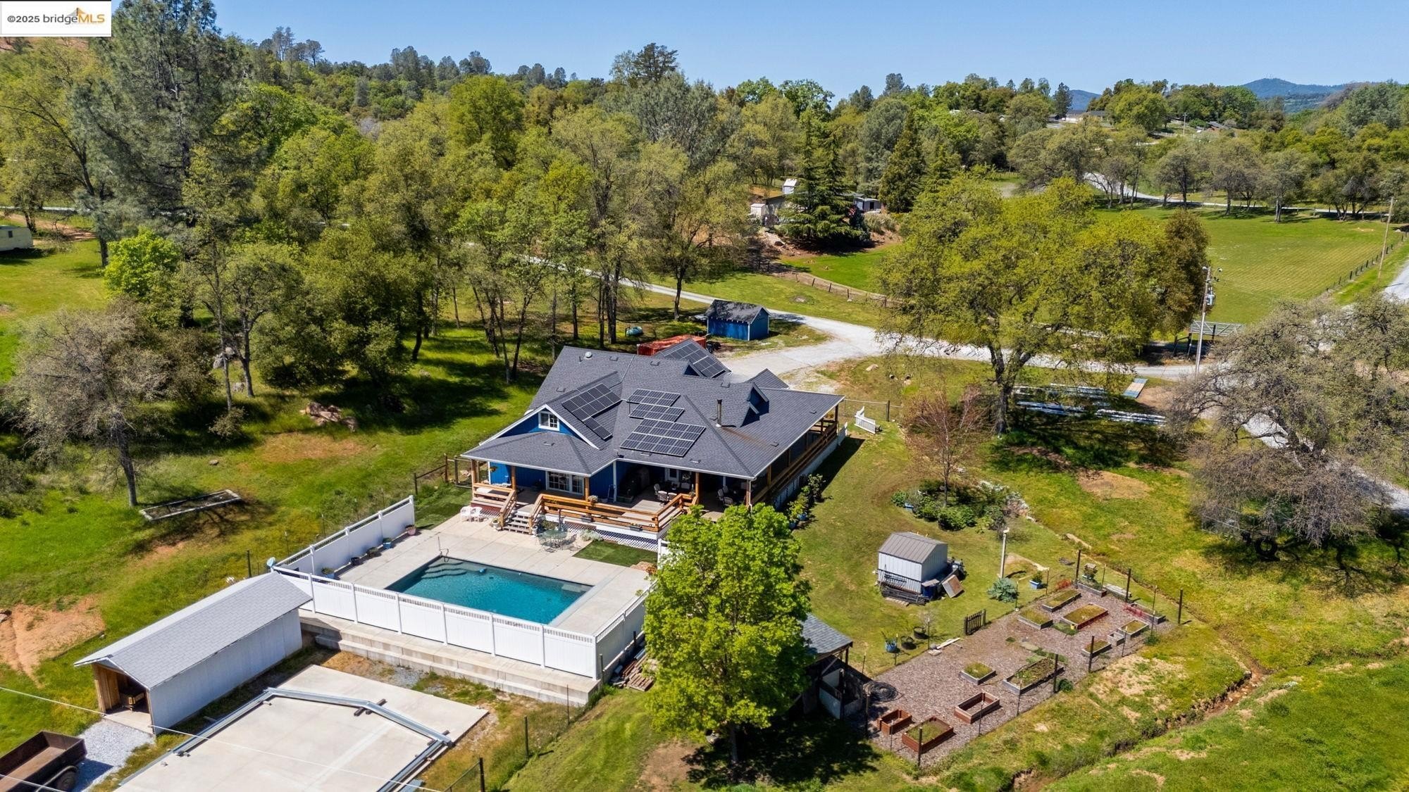 Sonora, California, 95370, United States, 4 Bedrooms Bedrooms, ,2 BathroomsBathrooms,Residential,For Sale,1980080