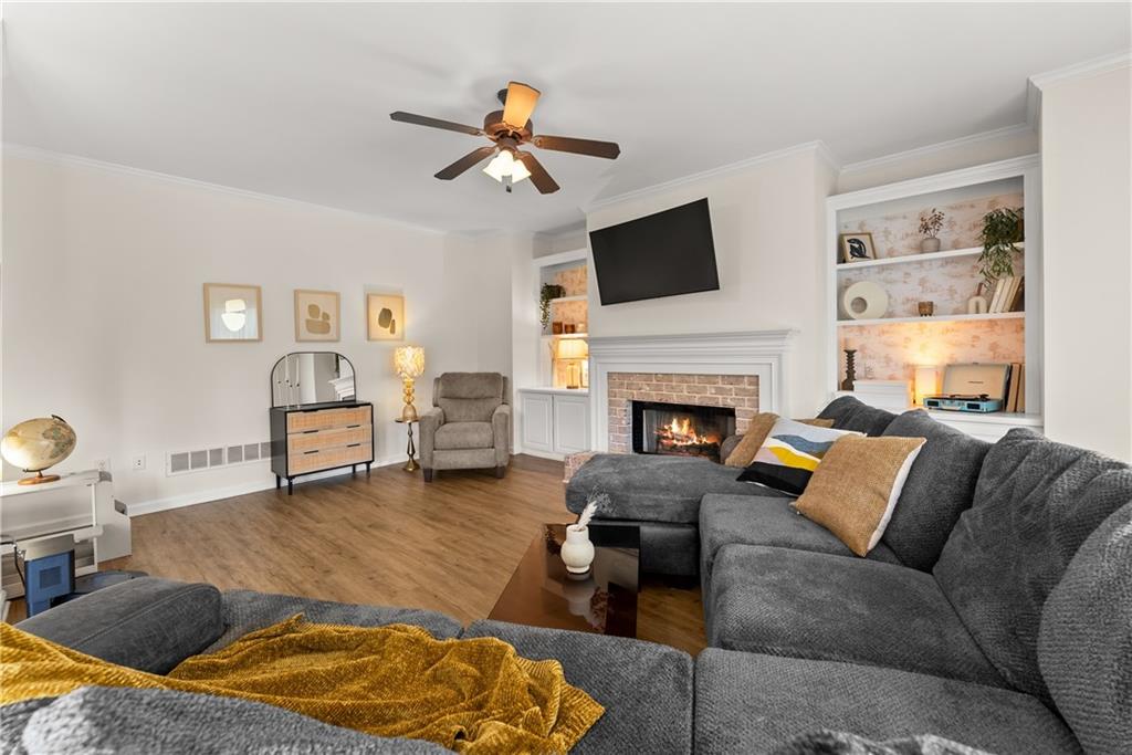 Gainesville, Georgia, 30506, United States, 4 Bedrooms Bedrooms, ,3 BathroomsBathrooms,Residential,For Sale,1977556