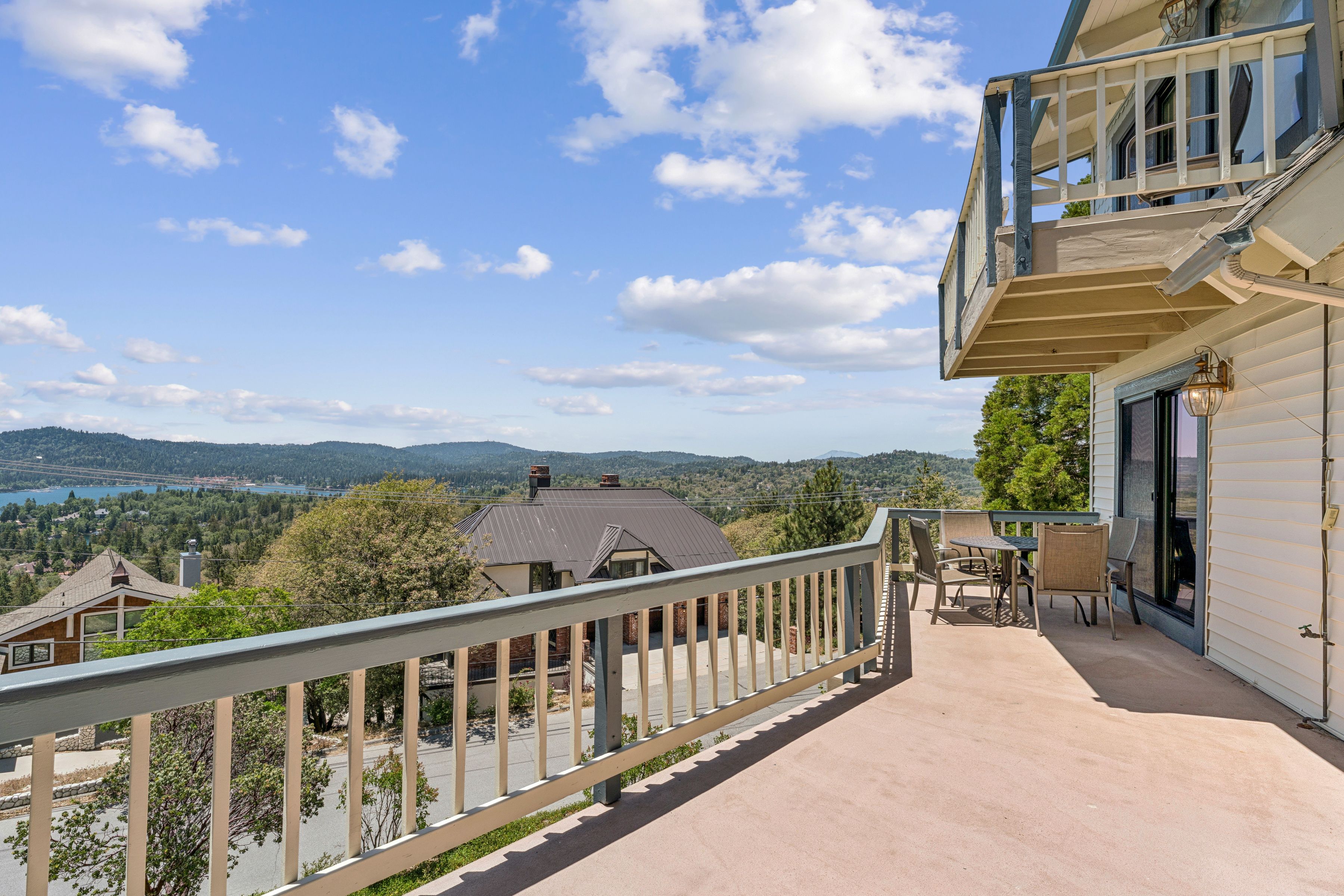  1369 Yellowstone Drive, Lake Arrowhead, CA 92352 - 物件實景