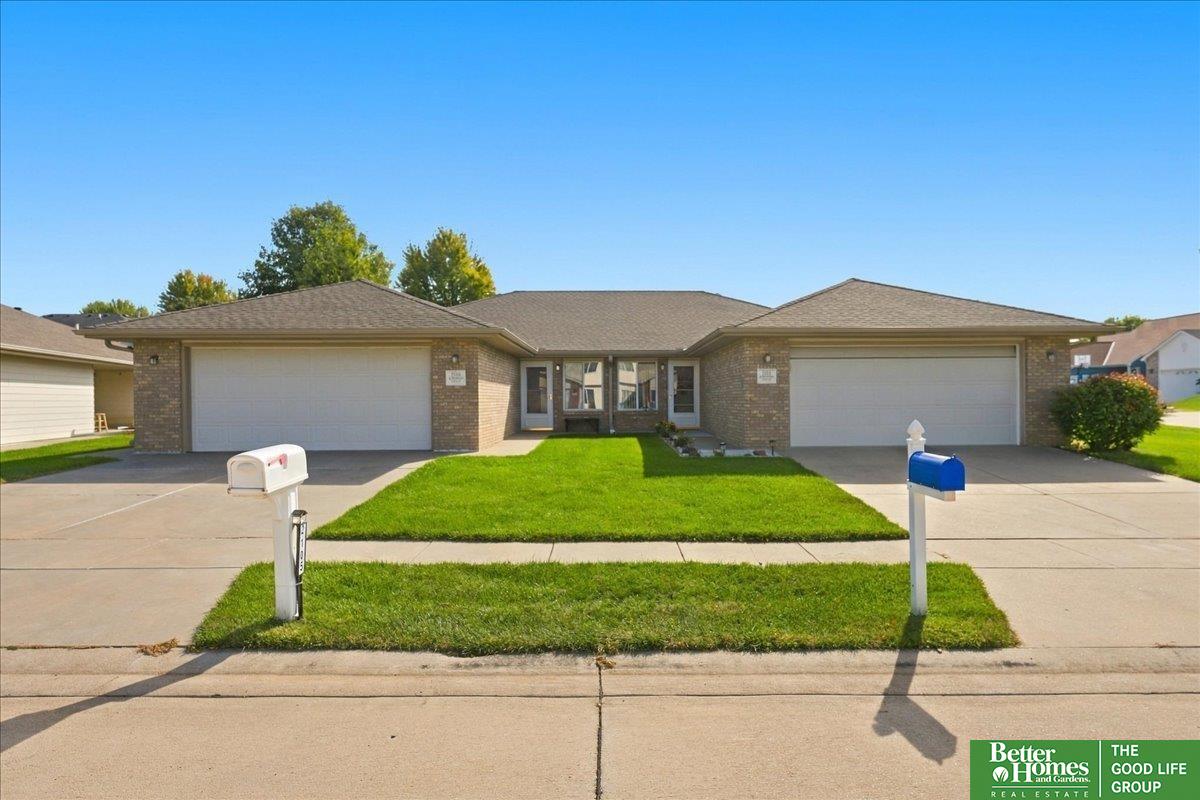 Kingswood Cir, Lincoln, NE 68521 #1