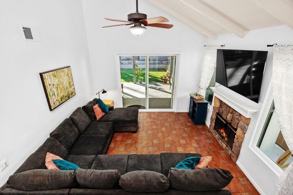 Vista, California, 92081, United States, 3 Bedrooms Bedrooms, ,3 BathroomsBathrooms,Residential,For Sale,1987768