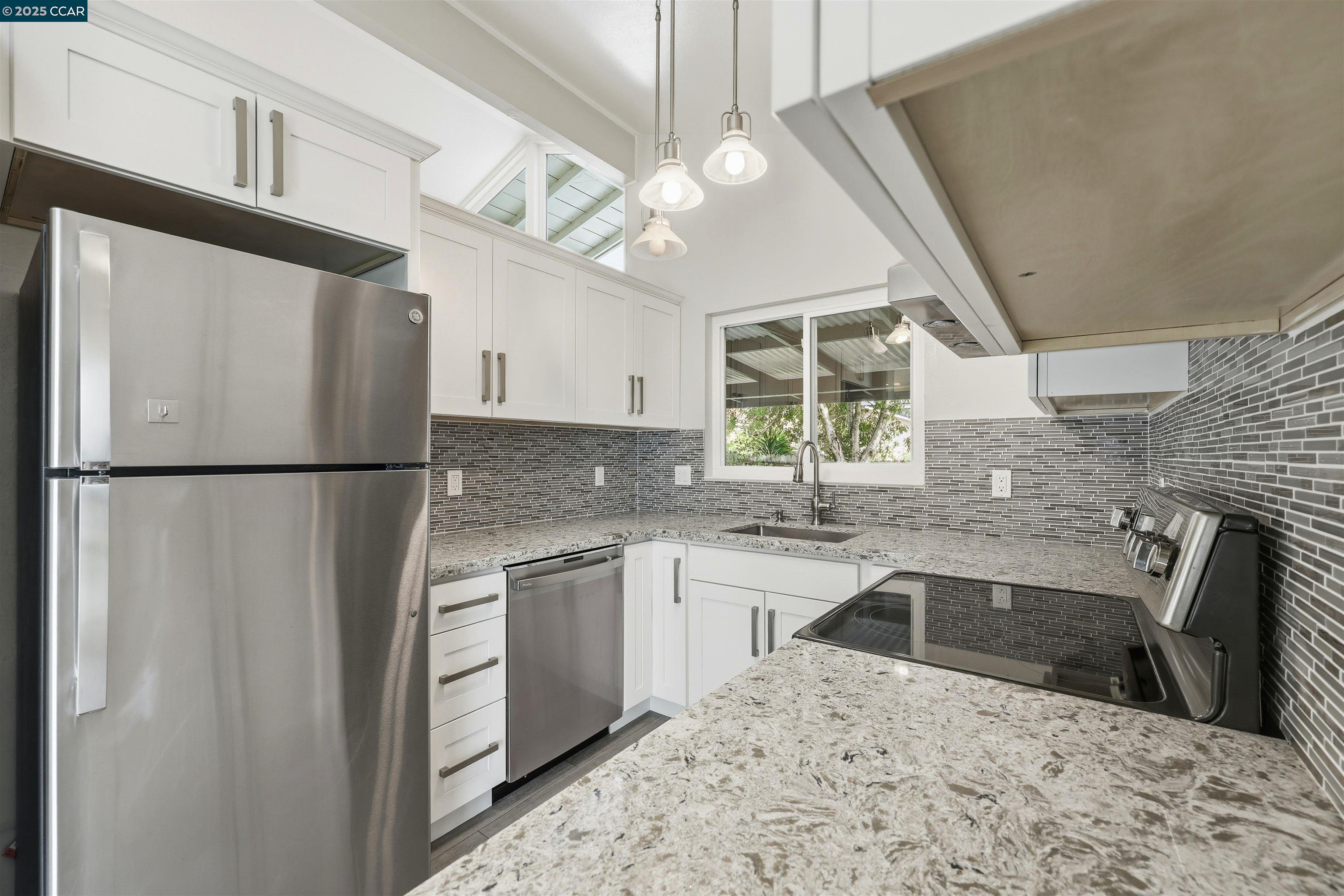 Richmond, California, 94806, United States, 3 Bedrooms Bedrooms, ,2 BathroomsBathrooms,Residential,For Sale,1989695