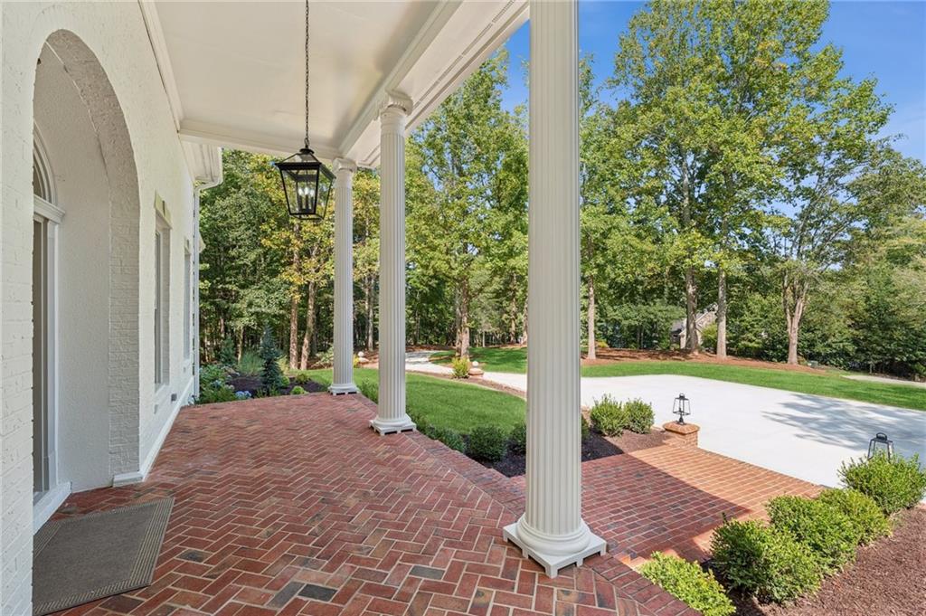 Alpharetta, Georgia, 30004, United States, 5 Bedrooms Bedrooms, ,7 BathroomsBathrooms,Residential,For Sale,1978962