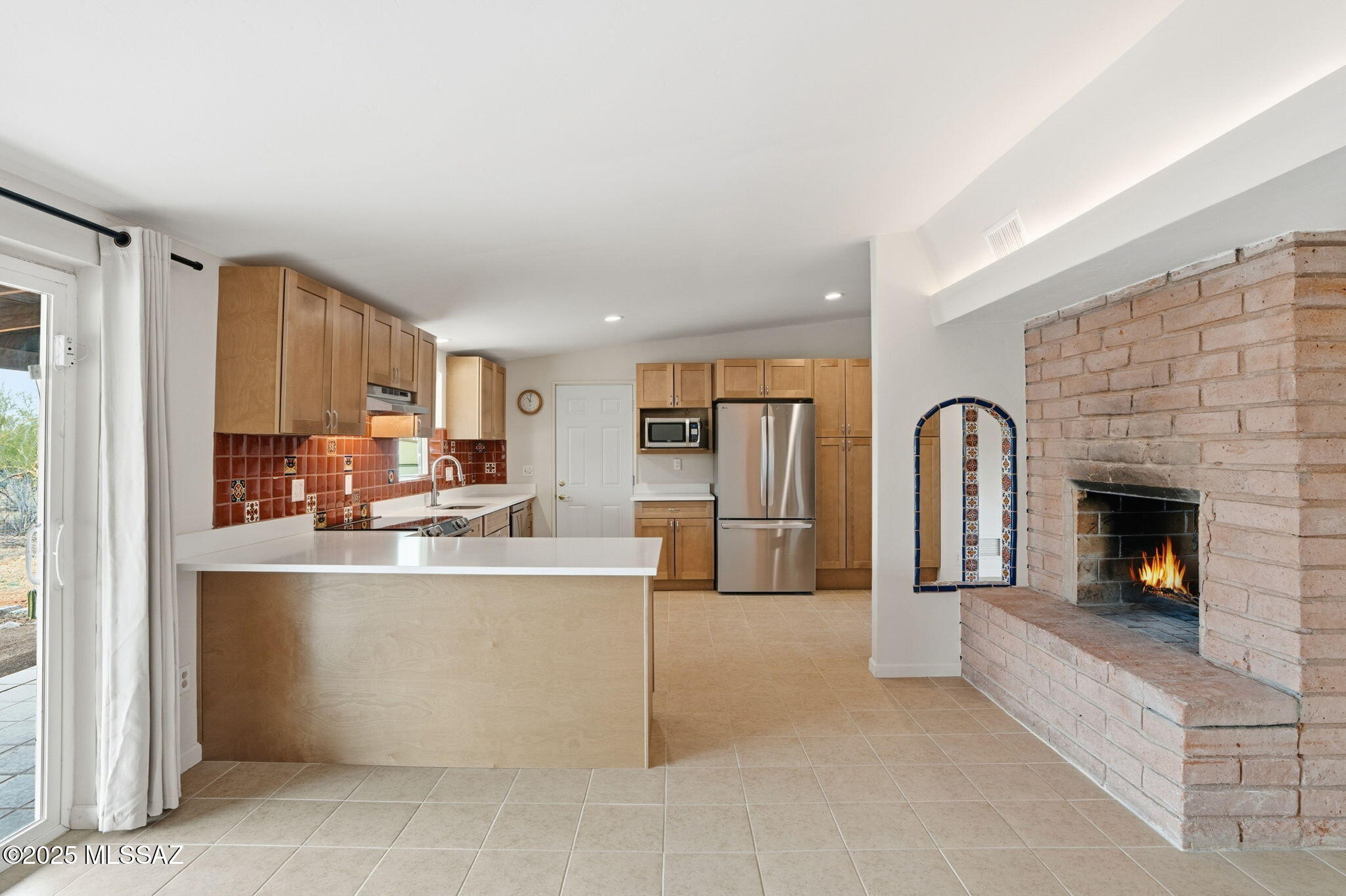 Tucson, Arizona, 85745, United States, 3 Bedrooms Bedrooms, ,3 BathroomsBathrooms,Residential,For Sale,1997512