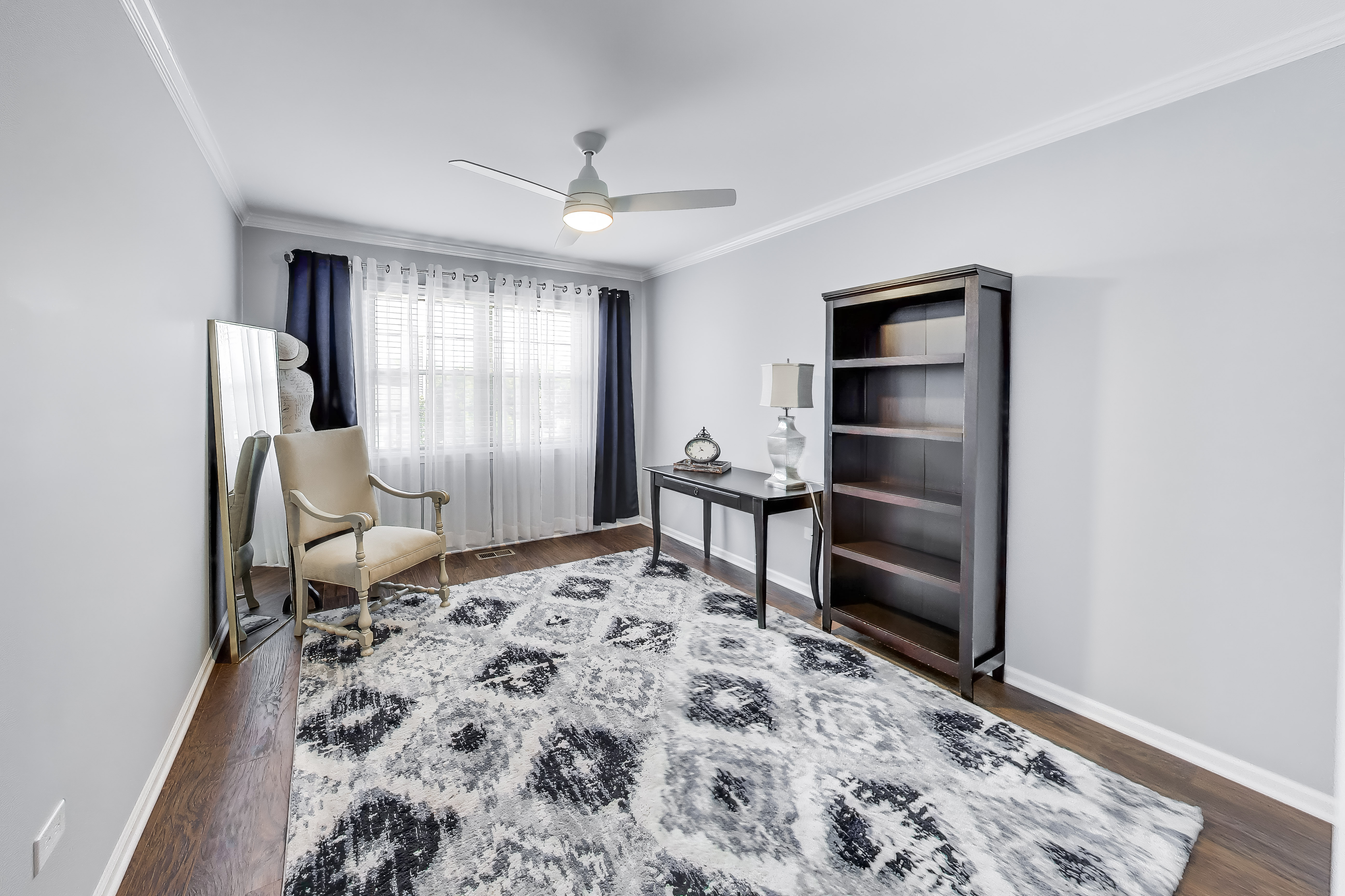  Fully Upgraded Townhome in the Highly Sought after Knollwood Subdivision - 物件實景
