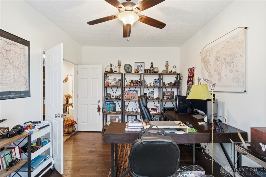 Beavercreek Twp, Ohio, 45385, United States, 3 Bedrooms Bedrooms, ,4 BathroomsBathrooms,Residential,For Sale,1991146