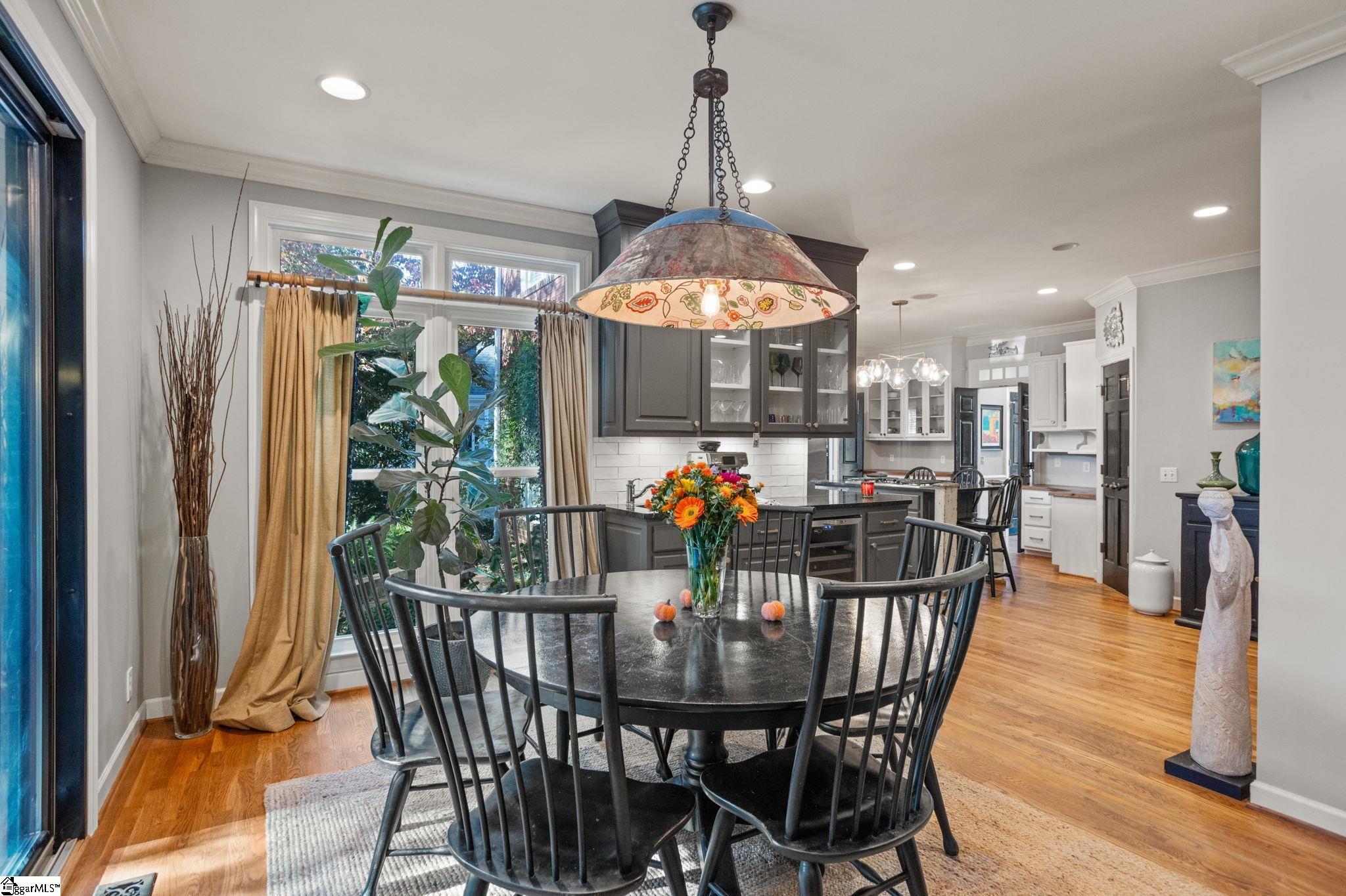 Simpsonville, South Carolina, 29681, United States, 5 Bedrooms Bedrooms, ,5 BathroomsBathrooms,Residential,For Sale,1988103