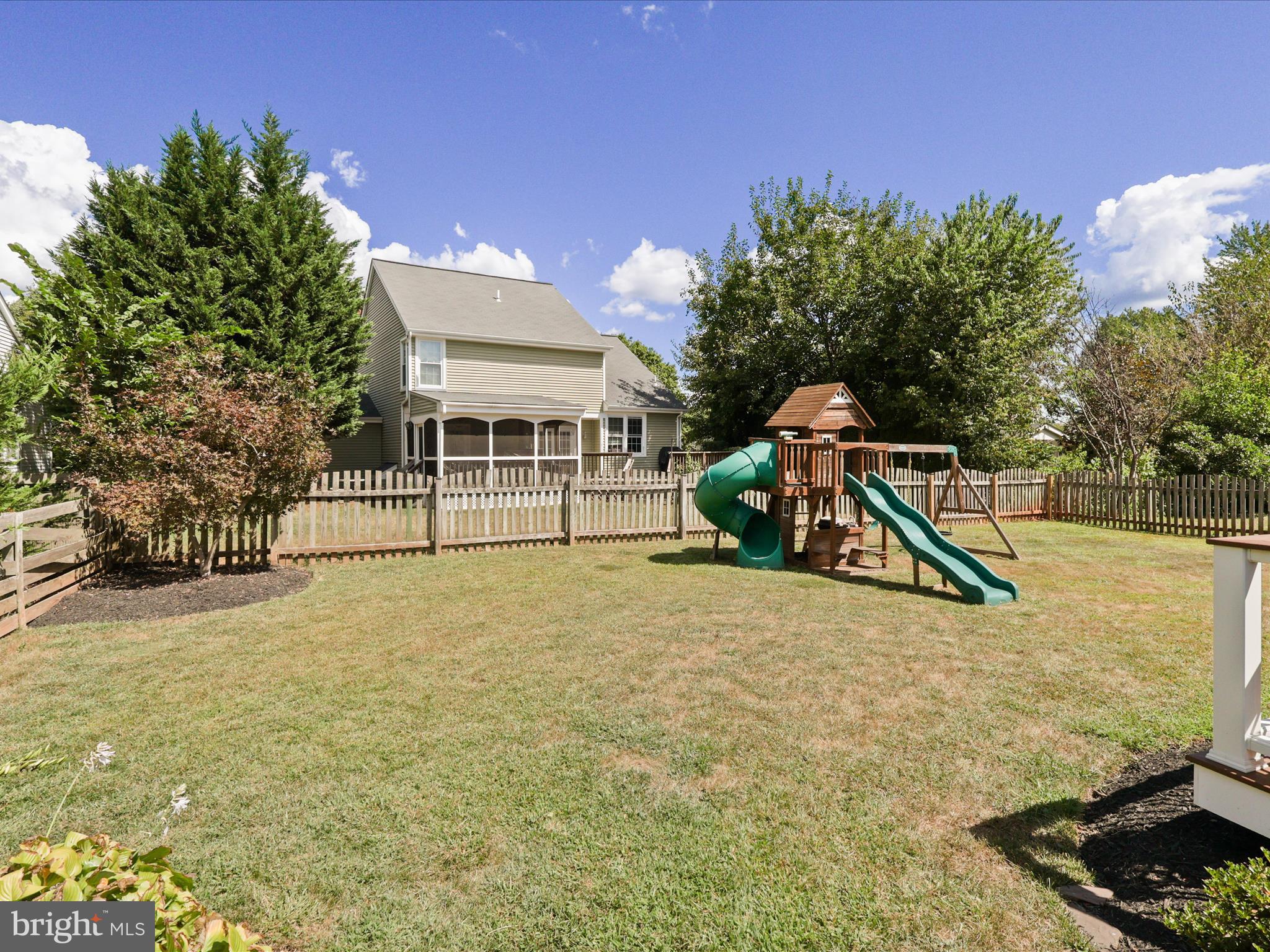 Herndon, Virginia, 20171, United States, 3 Bedrooms Bedrooms, ,3 BathroomsBathrooms,Residential,For Sale,1938418
