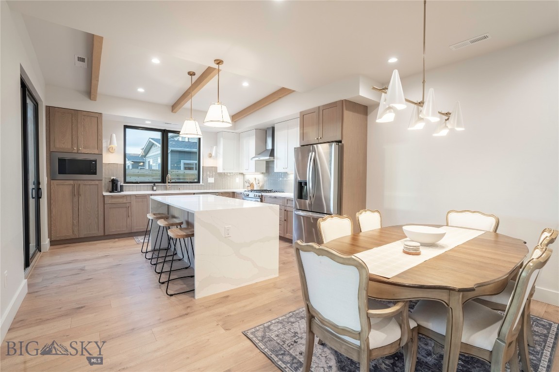 Bozeman, Montana, 59718, United States, 3 Bedrooms Bedrooms, ,2 BathroomsBathrooms,Residential,For Sale,1998833