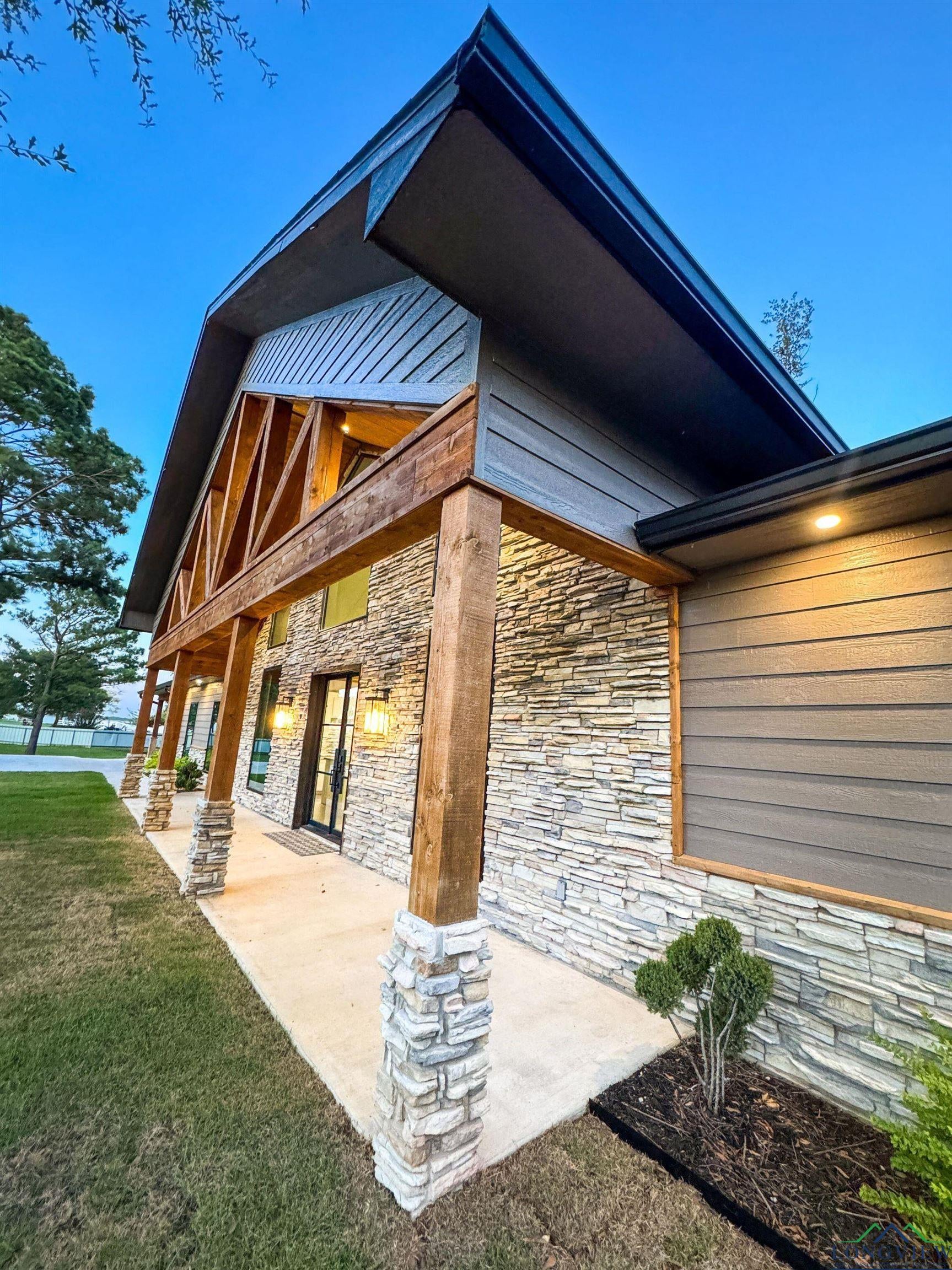 Pittsburg, Texas, 75686, United States, 3 Bedrooms Bedrooms, ,2 BathroomsBathrooms,Residential,For Sale,1979054