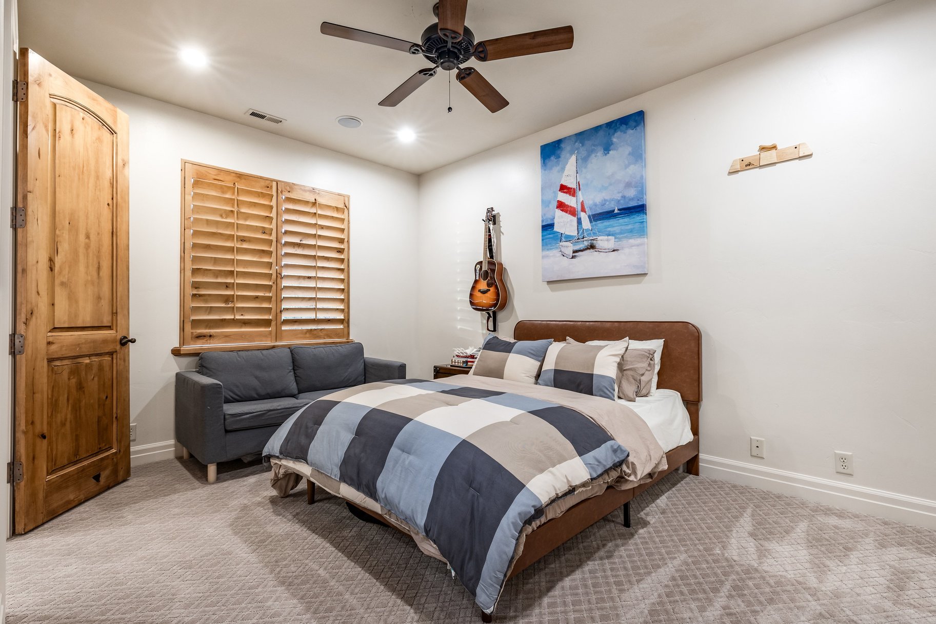  Custom 2-Story Parade Home with Dolphin Bolderscape Grotto Pool & 6 Car Garage - 物件實景