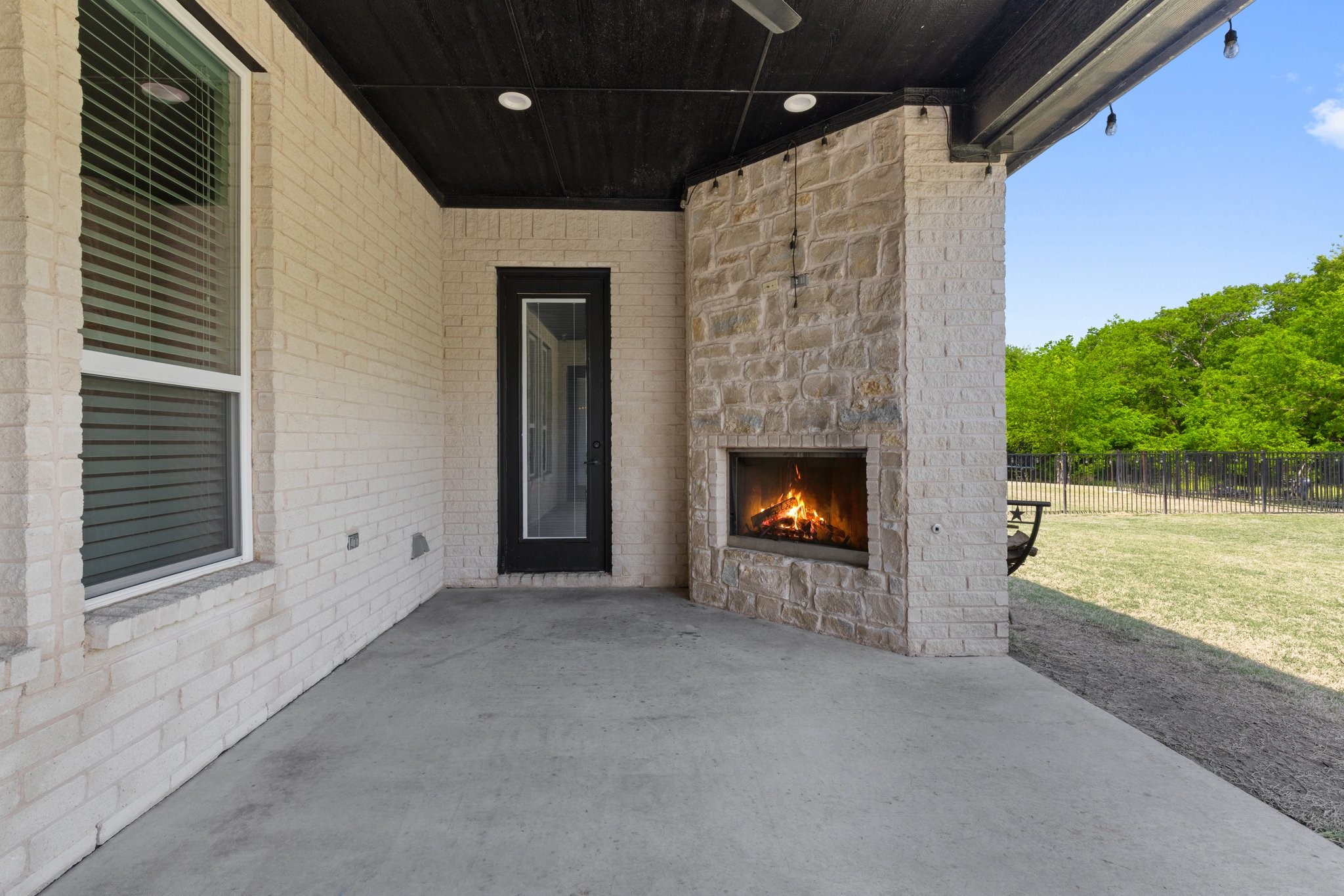 Caddo Mills, Texas, 75135, United States, 4 Bedrooms Bedrooms, ,5 BathroomsBathrooms,Residential,For Sale,1778518