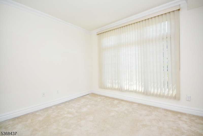 Watchung Boro, New Jersey, 07069, United States, 3 Bedrooms Bedrooms, ,3 BathroomsBathrooms,Residential,For Sale,1883486