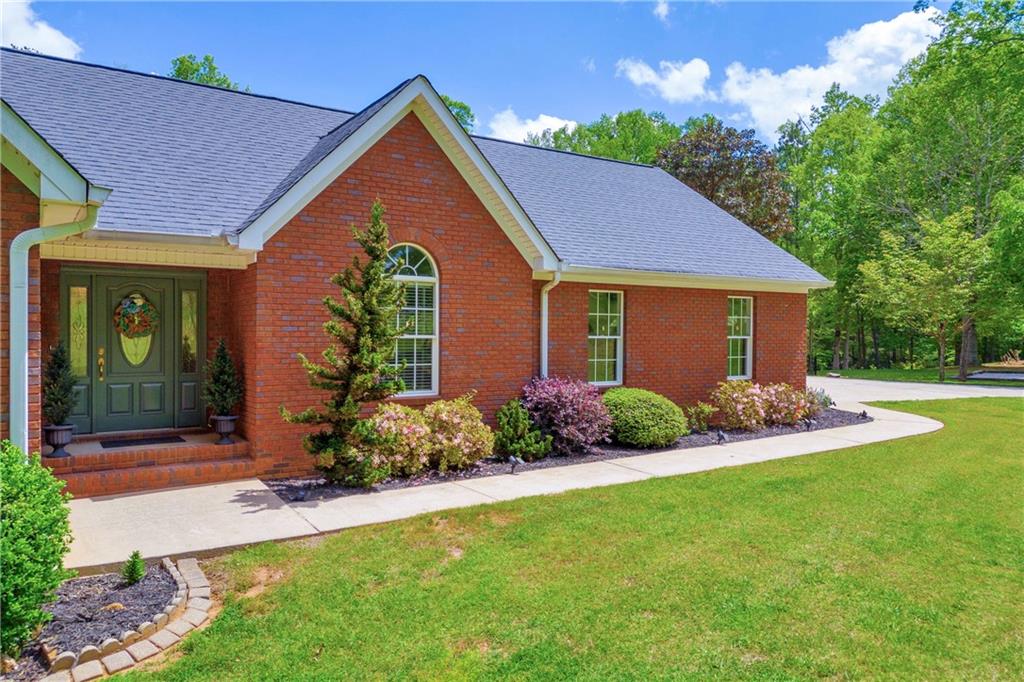 Murrayville, Georgia, 30564, United States, 5 Bedrooms Bedrooms, ,4 BathroomsBathrooms,Residential,For Sale,1836190