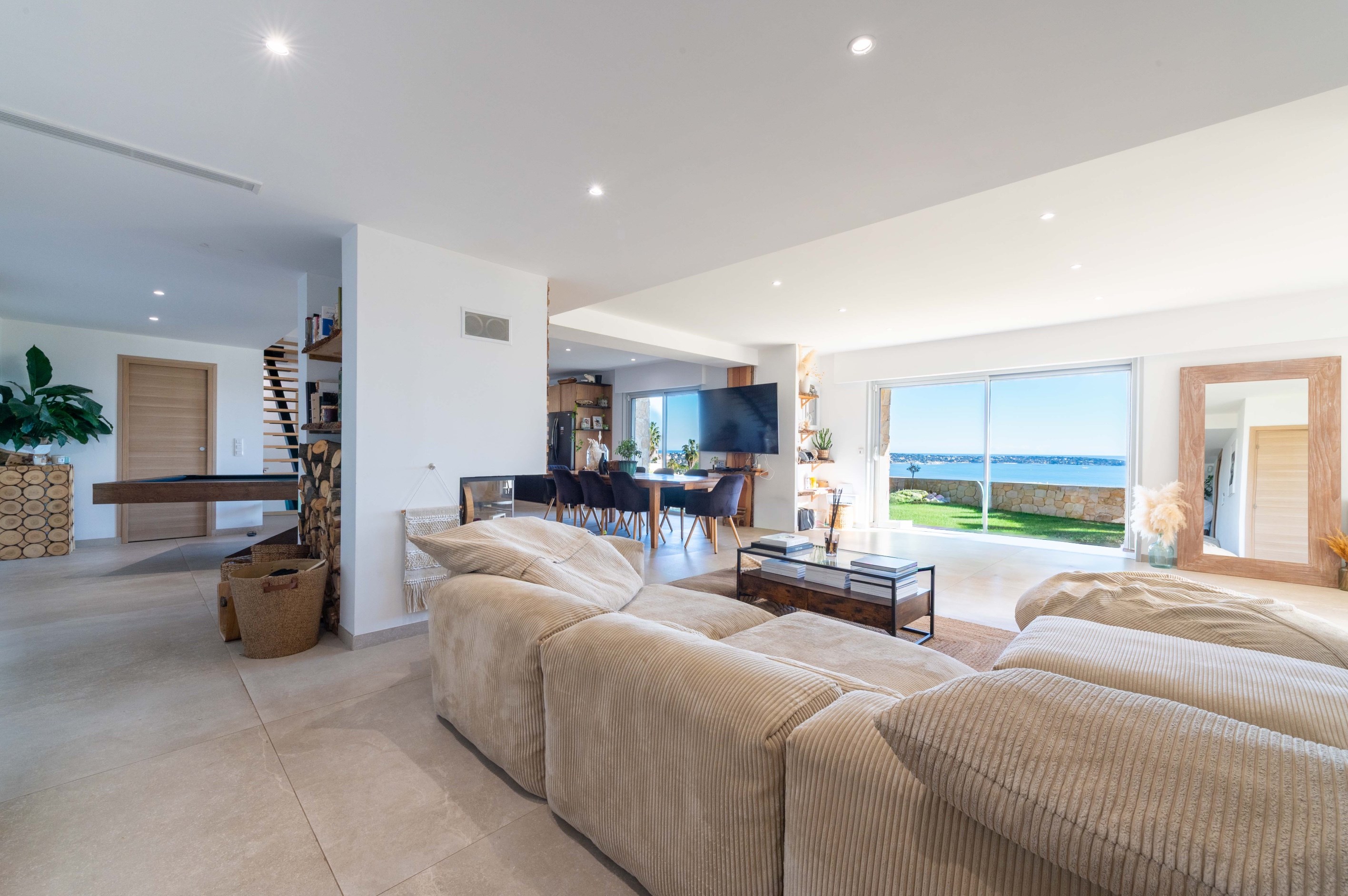  Renovated villa with panoramic sea views in Golfe Juan, French Riviera - 物件實景