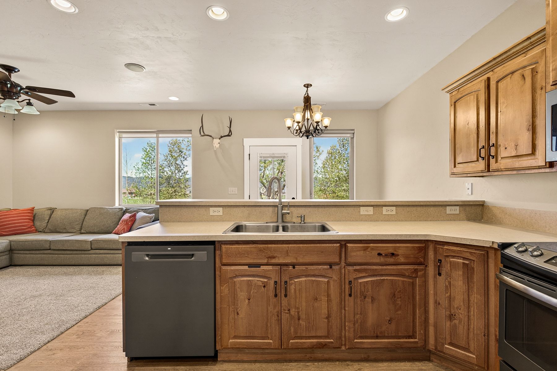  Fox Creek Country Club Estates Home - 物件實景