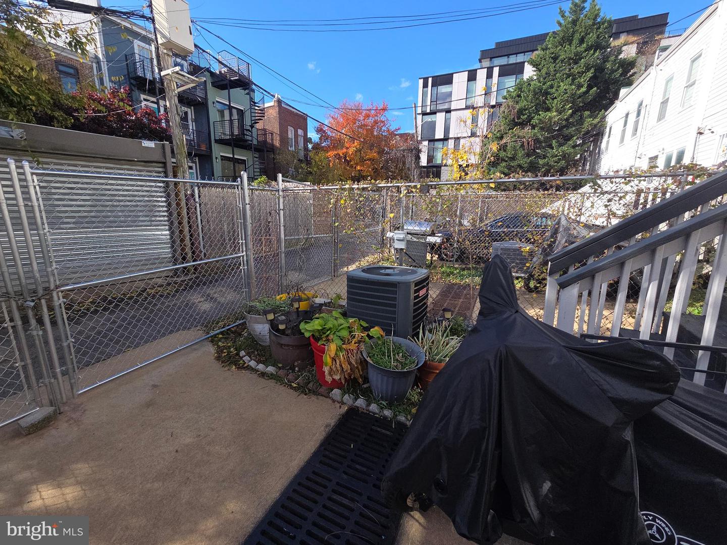 Washington, District of Columbia, 20001, United States, 3 Bedrooms Bedrooms, ,3 BathroomsBathrooms,Residential,For Sale,1991796