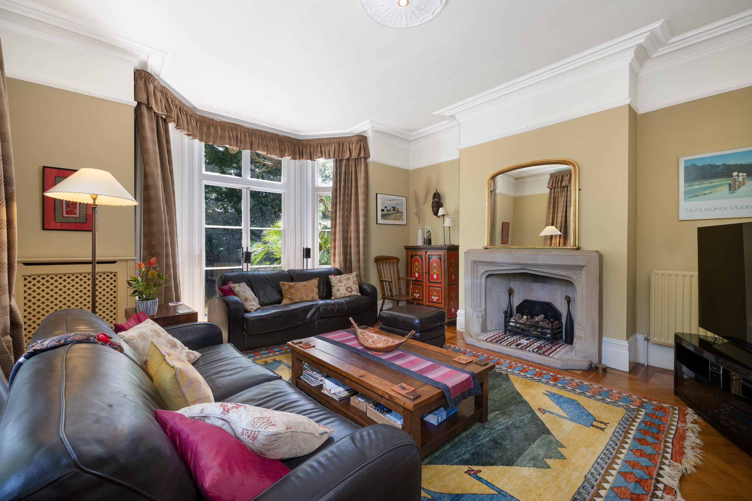  A Detached Victorian House on a Generous Plot in Teddington - 物件實景
