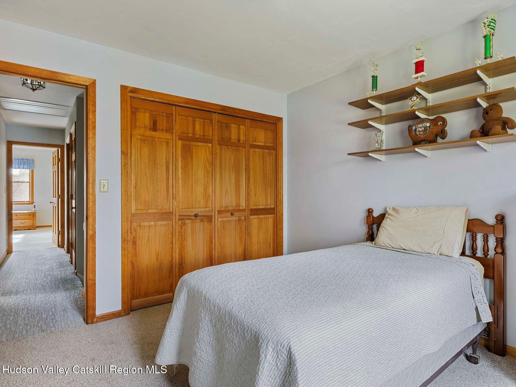 Lake Katrine, New York, 12449, United States, 4 Bedrooms Bedrooms, ,3 BathroomsBathrooms,Residential,For Sale,1987709